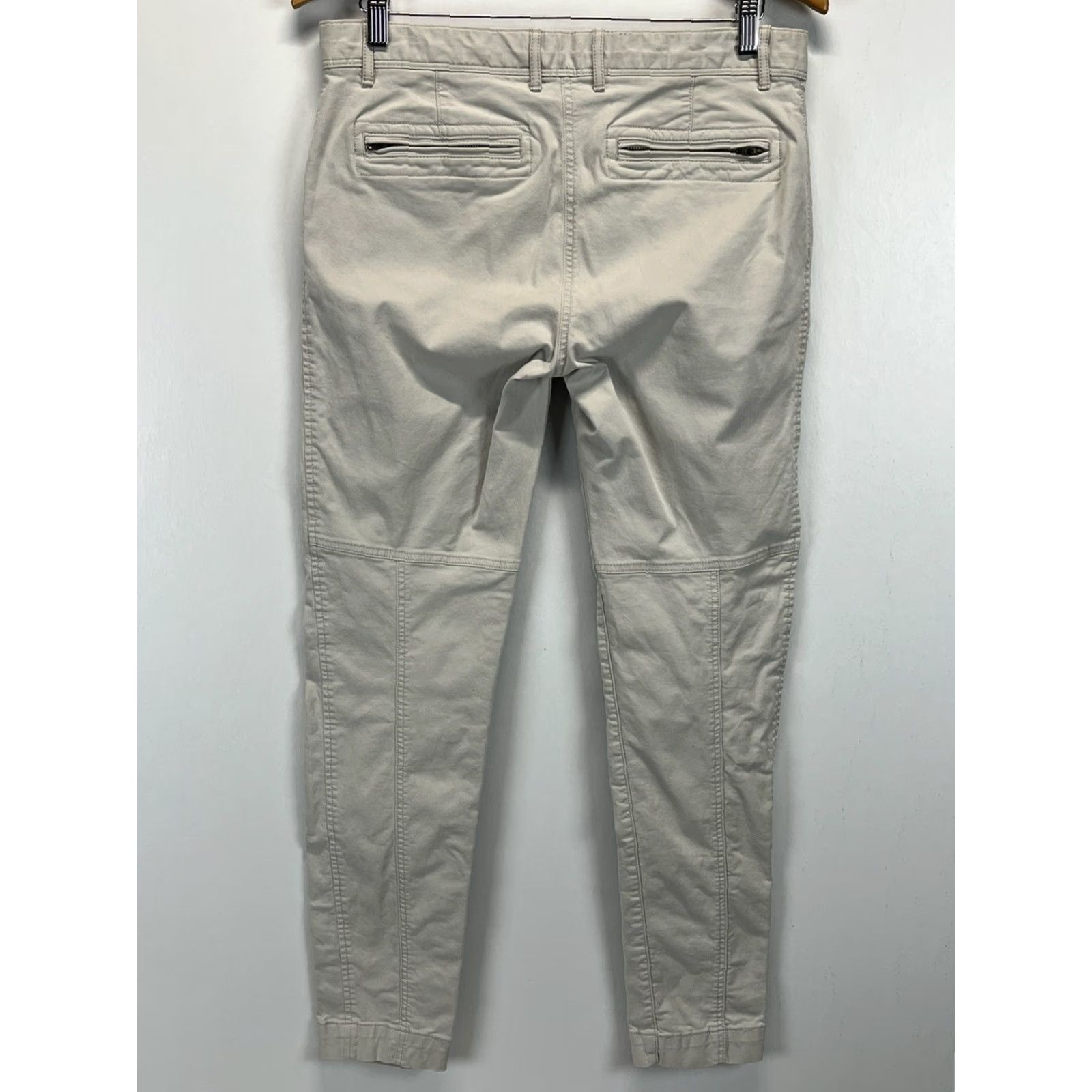 Gap Gap Khakis Super Skinny Chino Pants Sz 8 GUC Zipper Pockets Beige Womens Regular Pants Cotton Blend Pockets Zipper Chino Khakis Women Beige Gap Size 30" / US 8 / IT 44 - 3 Thumbnail