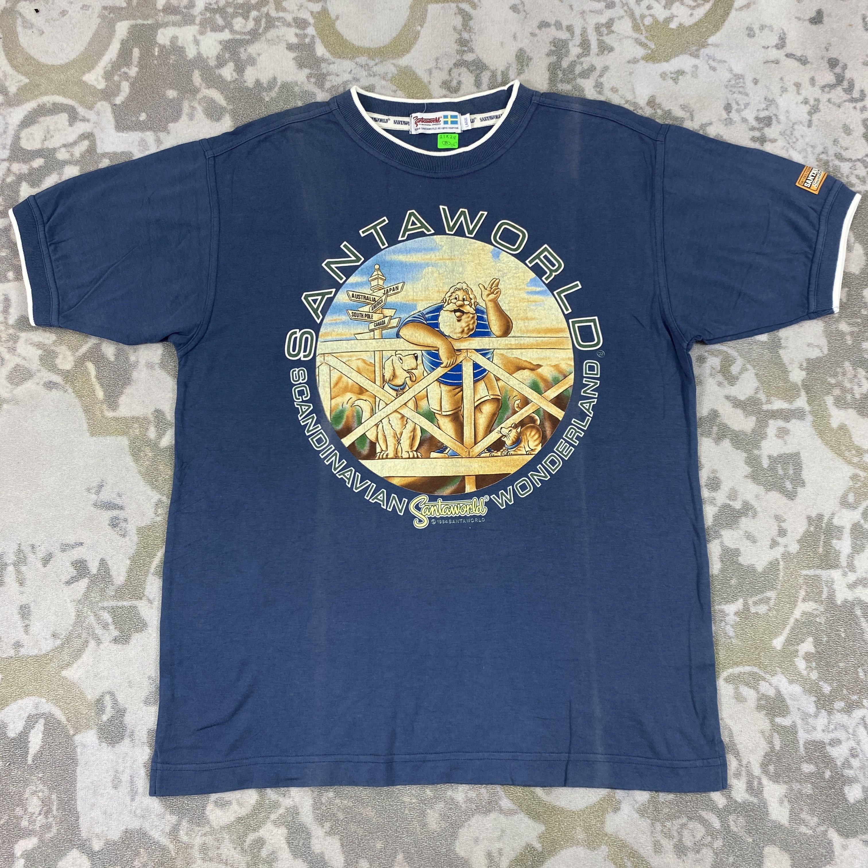 image of Vintage Santa World Large T Shirt -B067 in Grey, Men's