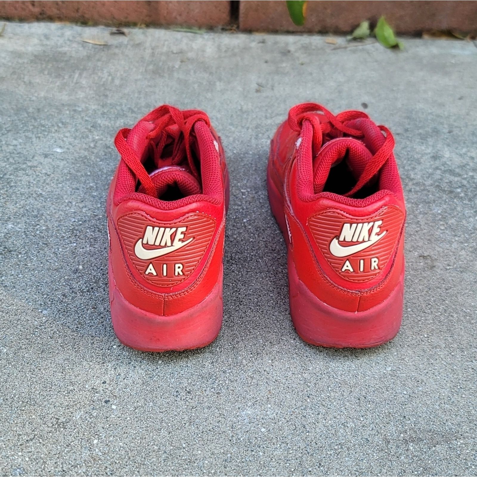 Nike Nike Air Max 90 Triple Red Running Trainer Shoes Size US 6.5 / EU 39-40 - 3 Thumbnail