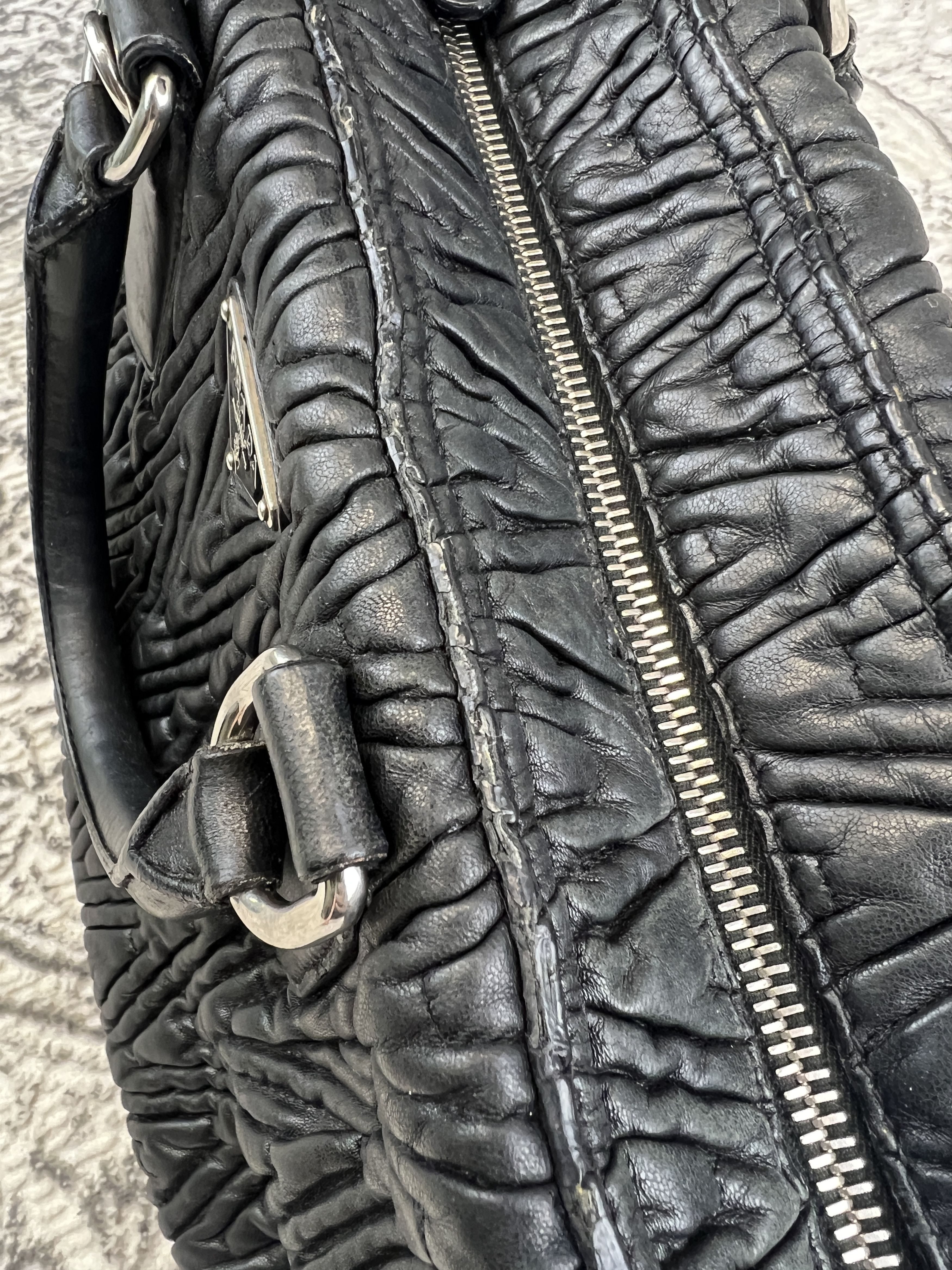 Prada Handbag Prada black leather Size ONE SIZE - 13 Thumbnail