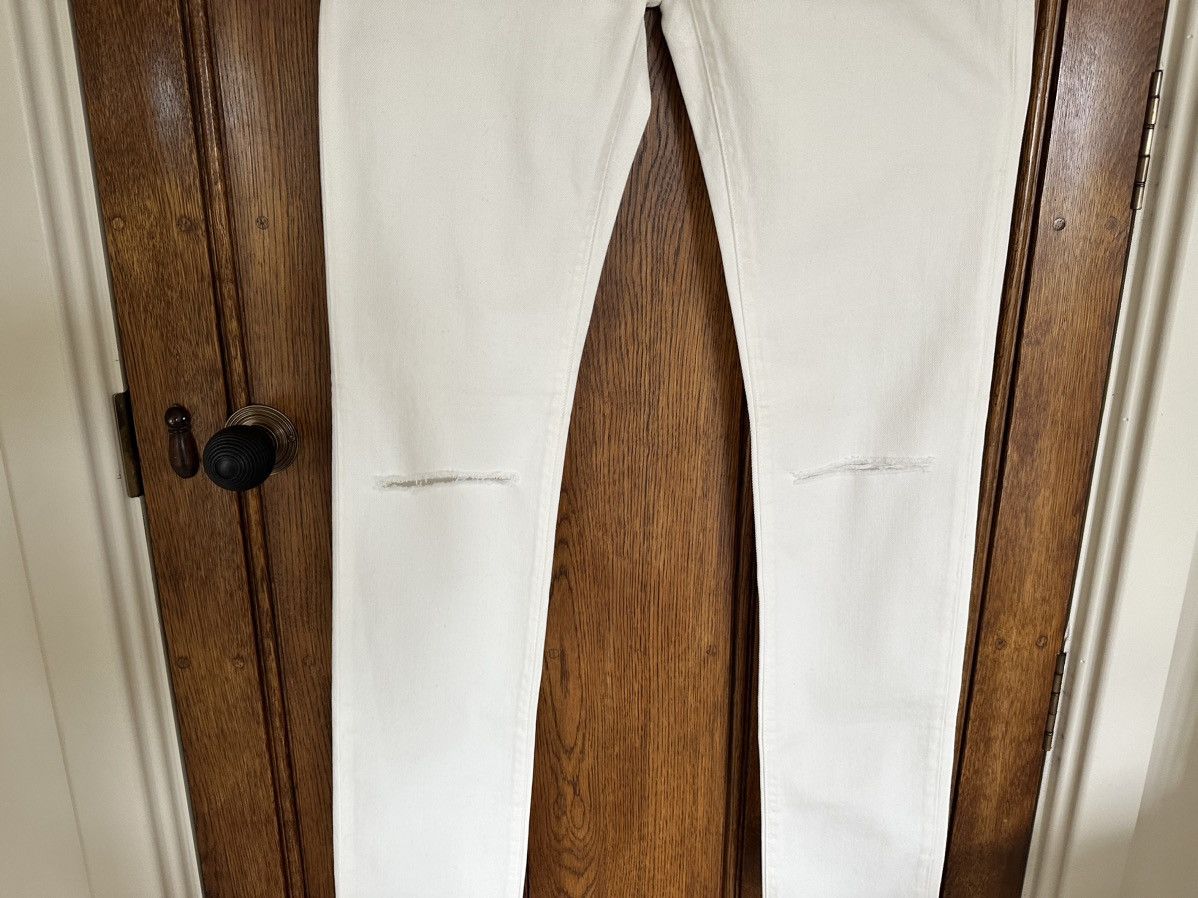 Saint Laurent Paris FW16 Saint Laurent knee slit ripped white jeans Hedi slimane Size US 32 / EU 48 - 12 Thumbnail