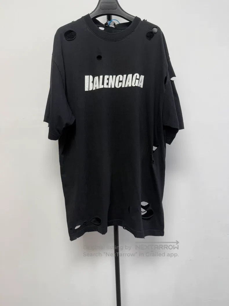 Balenciaga Balenciaga Letter Printed Pattern Ripped Round Neck T-Shir Size US XXS / EU 40 - 1 Thumbnail