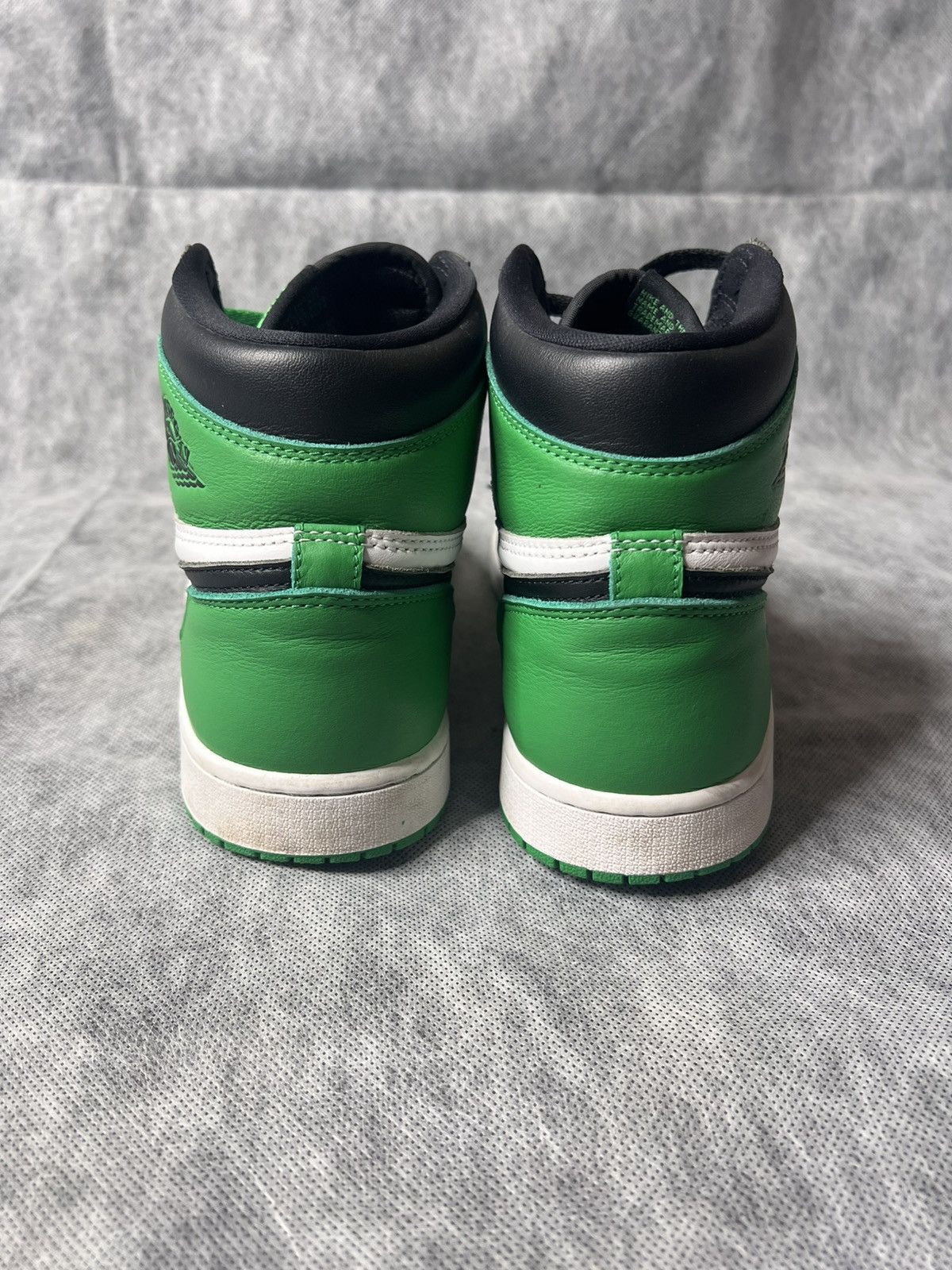 Nike Nike Air Jordan 1 High Lucky Green Size 10 Size US 10 / EU 43 - 3 Thumbnail