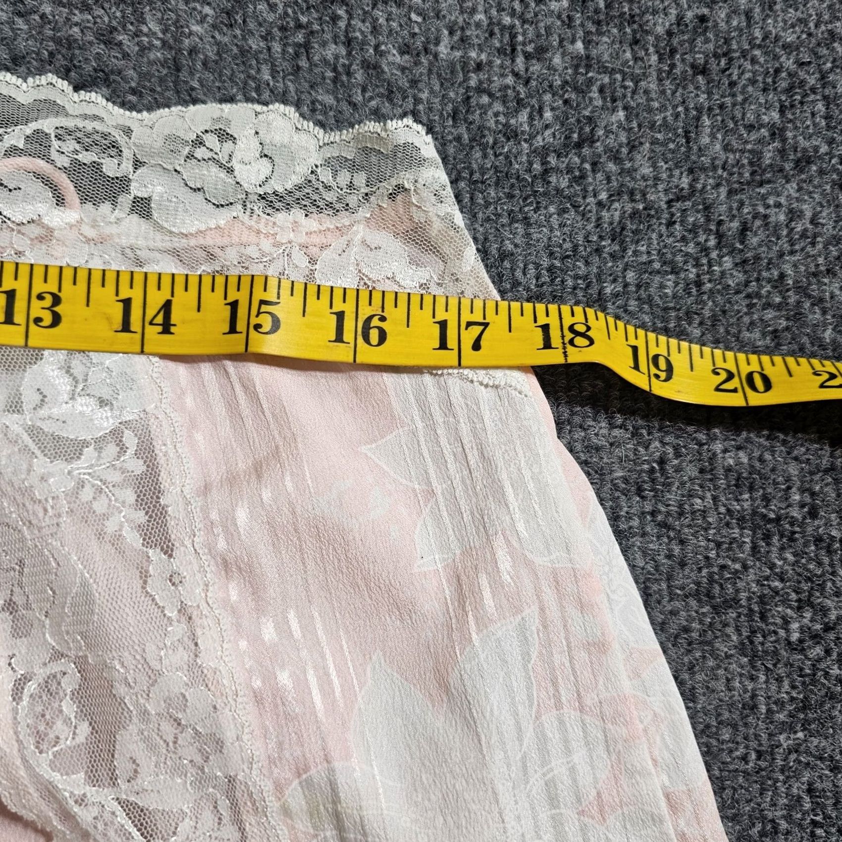 Pinko VINTAGE Gilligan & O'Malley Nightgown Womens Medium Pink Lace Chemise Size ONE SIZE - 6 Thumbnail