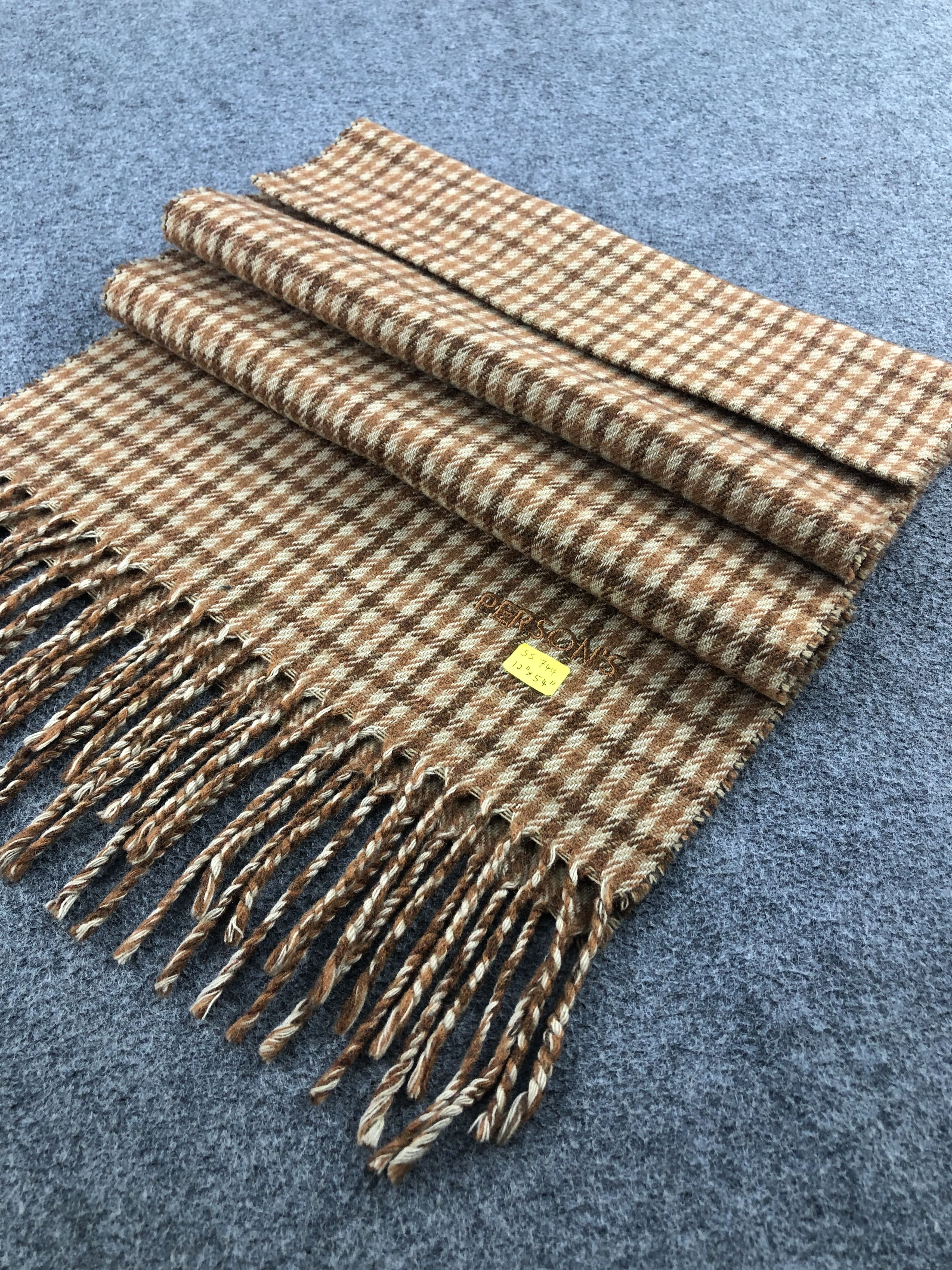 PERSON'S Person's Scarf / Muffler / Neckwear Size ONE SIZE - 3 Thumbnail