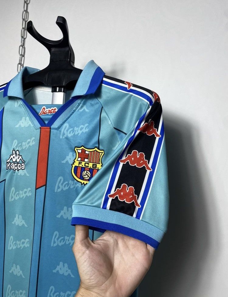 Other Vintage 1995/97 Barcelona #9 Ronaldo Jersey Blockcore Size US M / EU 48-50 / 2 - 4 Thumbnail