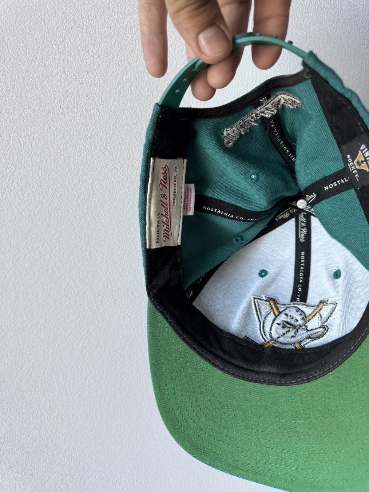 NHL The Mighty Ducks Mitchell and Ness NHL Cap Hat Vintage 90s Size ONE SIZE - 4 Thumbnail