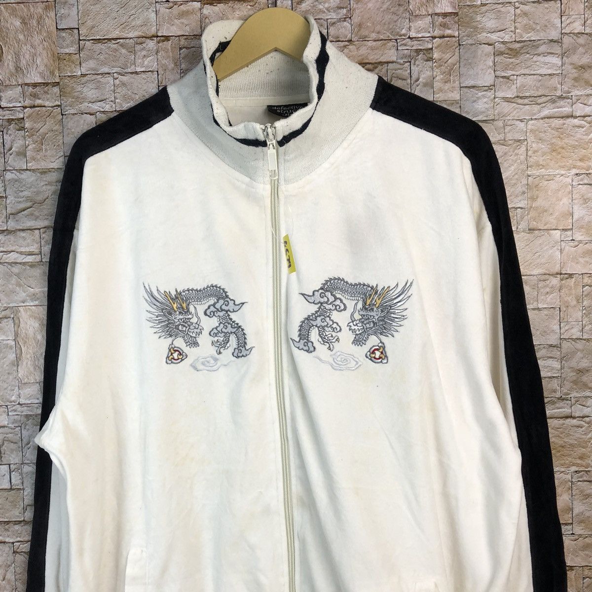 Edition Japan Defective Struct double dragon japan White sweater #A674 Size US XL / EU 56 / 4 - 5 Thumbnail