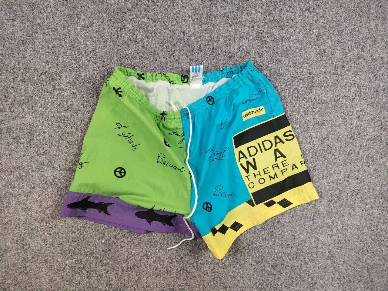 Adidas Rare Vintage 90s Adidas Line Wave There Multi Logo Shorts Size US 34 / EU 50 - 9 Thumbnail