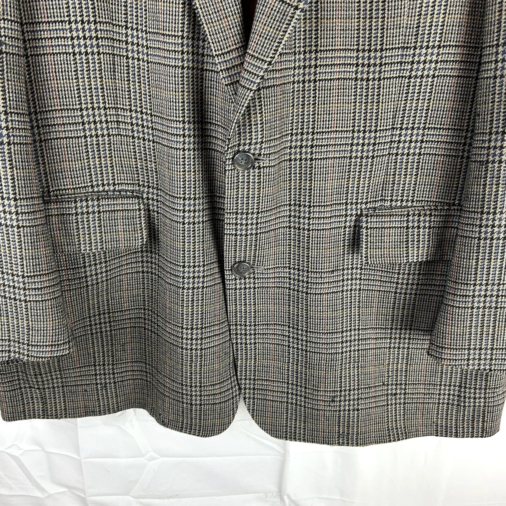 Brooks Brothers Brooks Brothers Blazer Mens 44 Gray Plaid Wool Tweed Two-Button Notch Lapel Single Breasted Sport Coat Long USA 2 Piece Business Casual Mens Size 44R - 3 Thumbnail