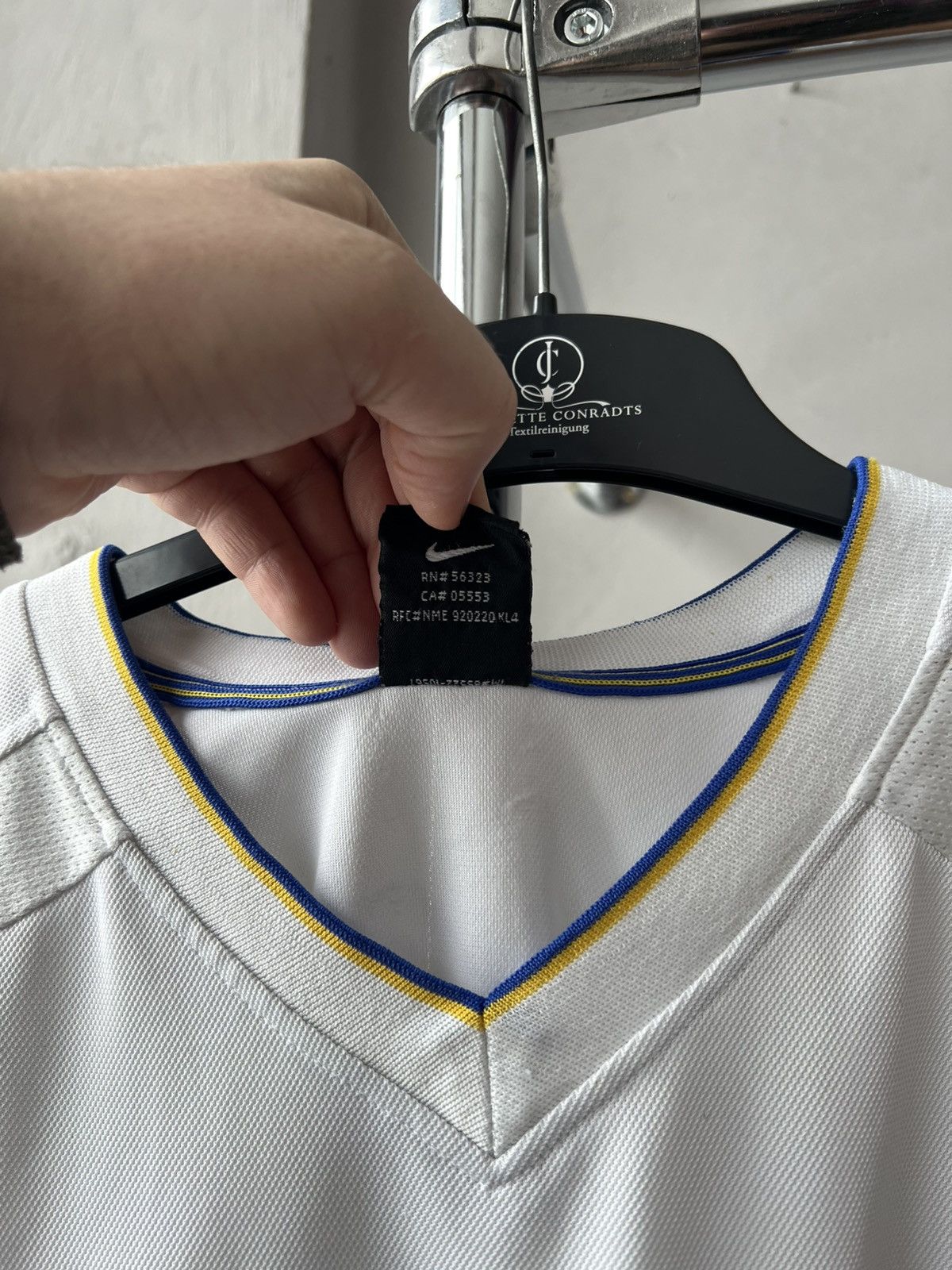 Nike 2000/02 LEEDS UNITED HOME SOCCER JERSEY FOOTBALL SHIRT XL Size US XL / EU 56 / 4 - 16 Thumbnail