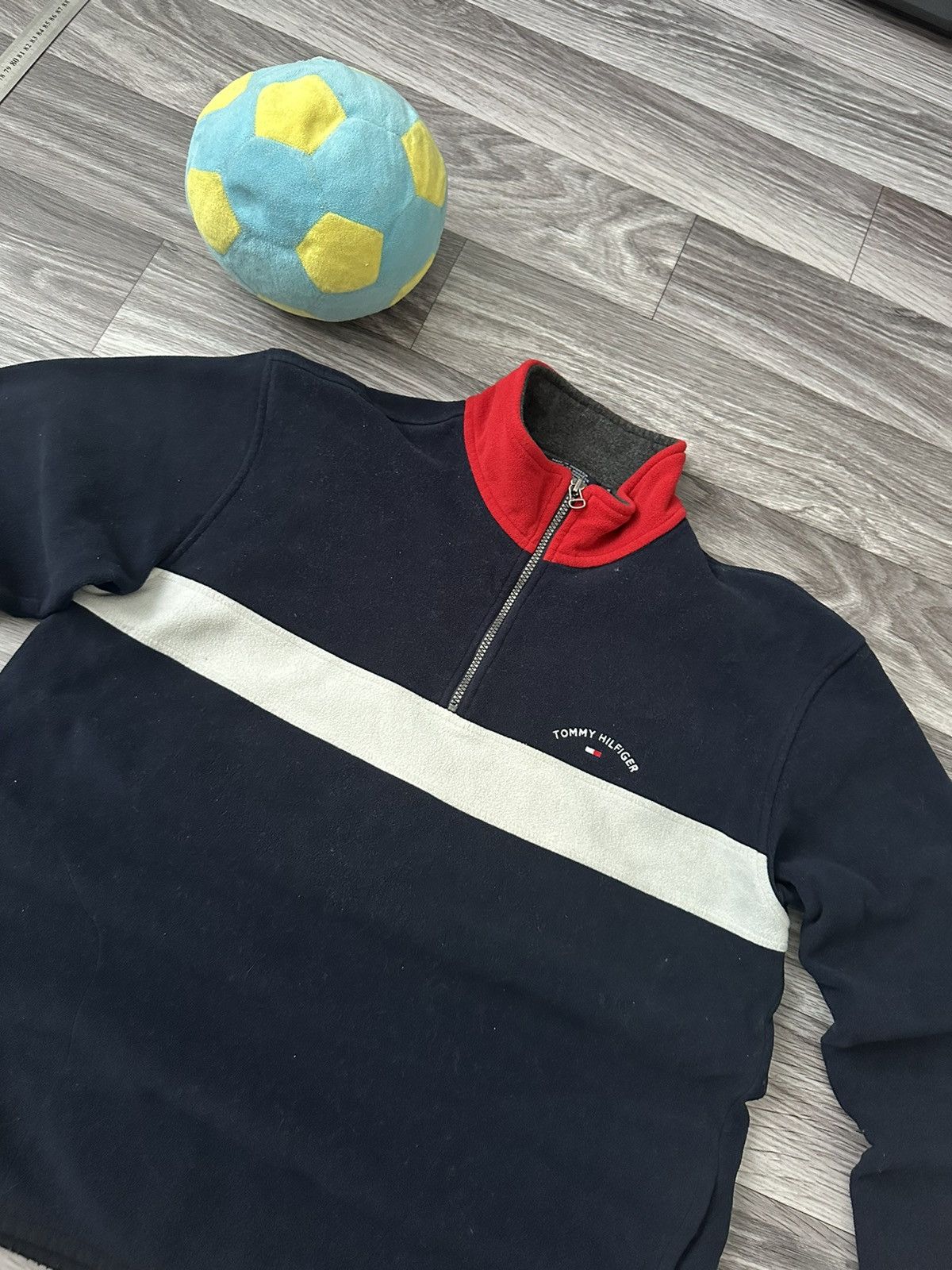 Tommy Hilfiger Tommy Hilfiger Vintage 1/3 Fleece Zip hype oldmoney Size US XL / EU 56 / 4 - 2 Thumbnail