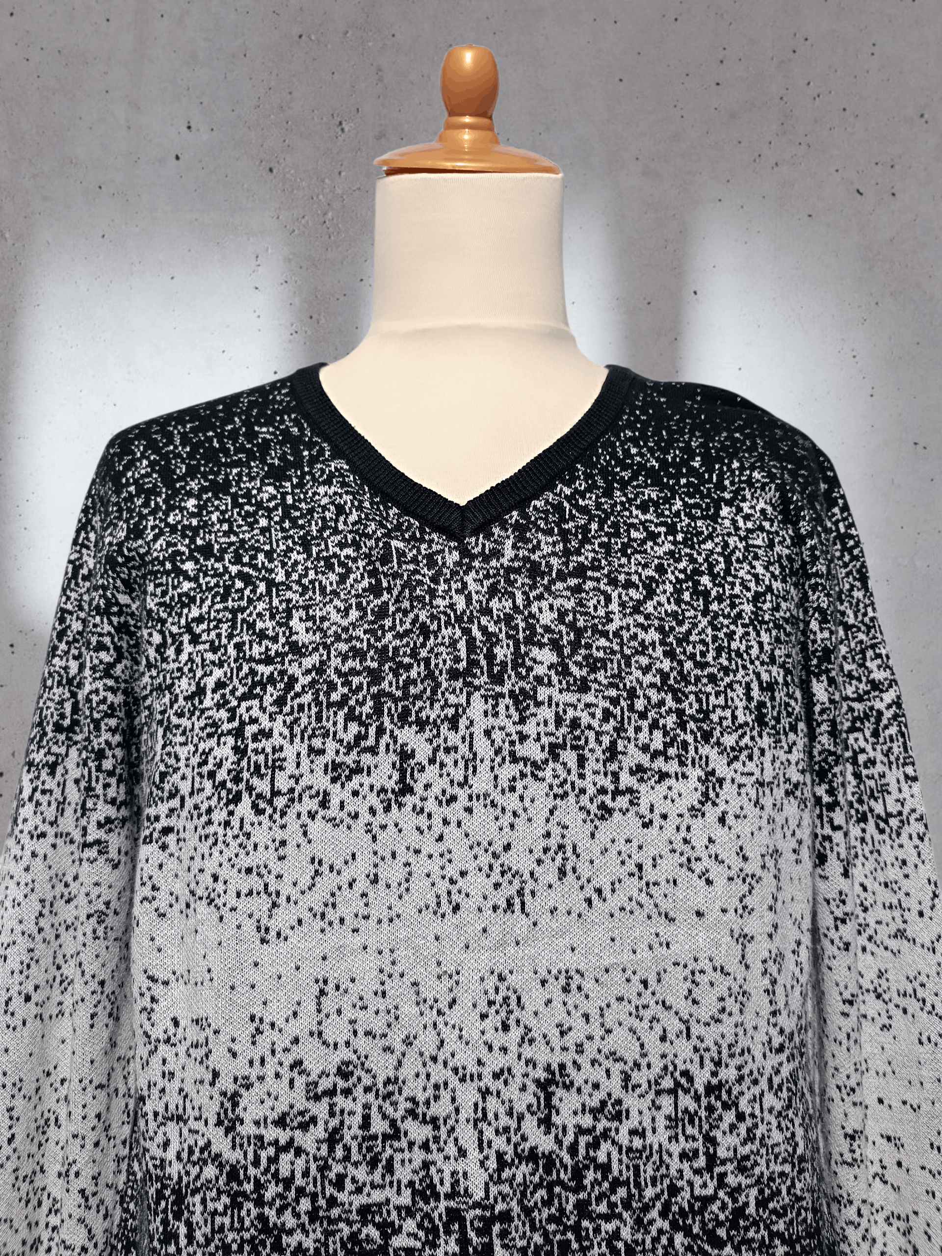 In The Attic In The Attic Homme V-Neck Knit Size US L / EU 52-54 / 3 - 3 Thumbnail
