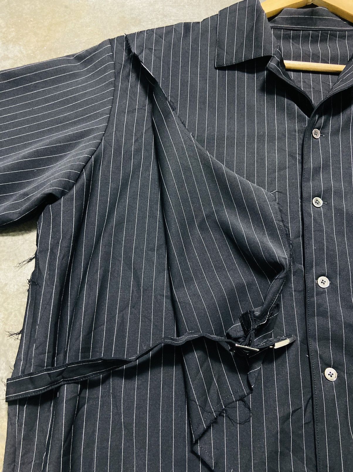 Japanese Brand United Tokyo Deconstructed Pinstripe Shirt - Side Buckle Size US XL / EU 56 / 4 - 6 Thumbnail