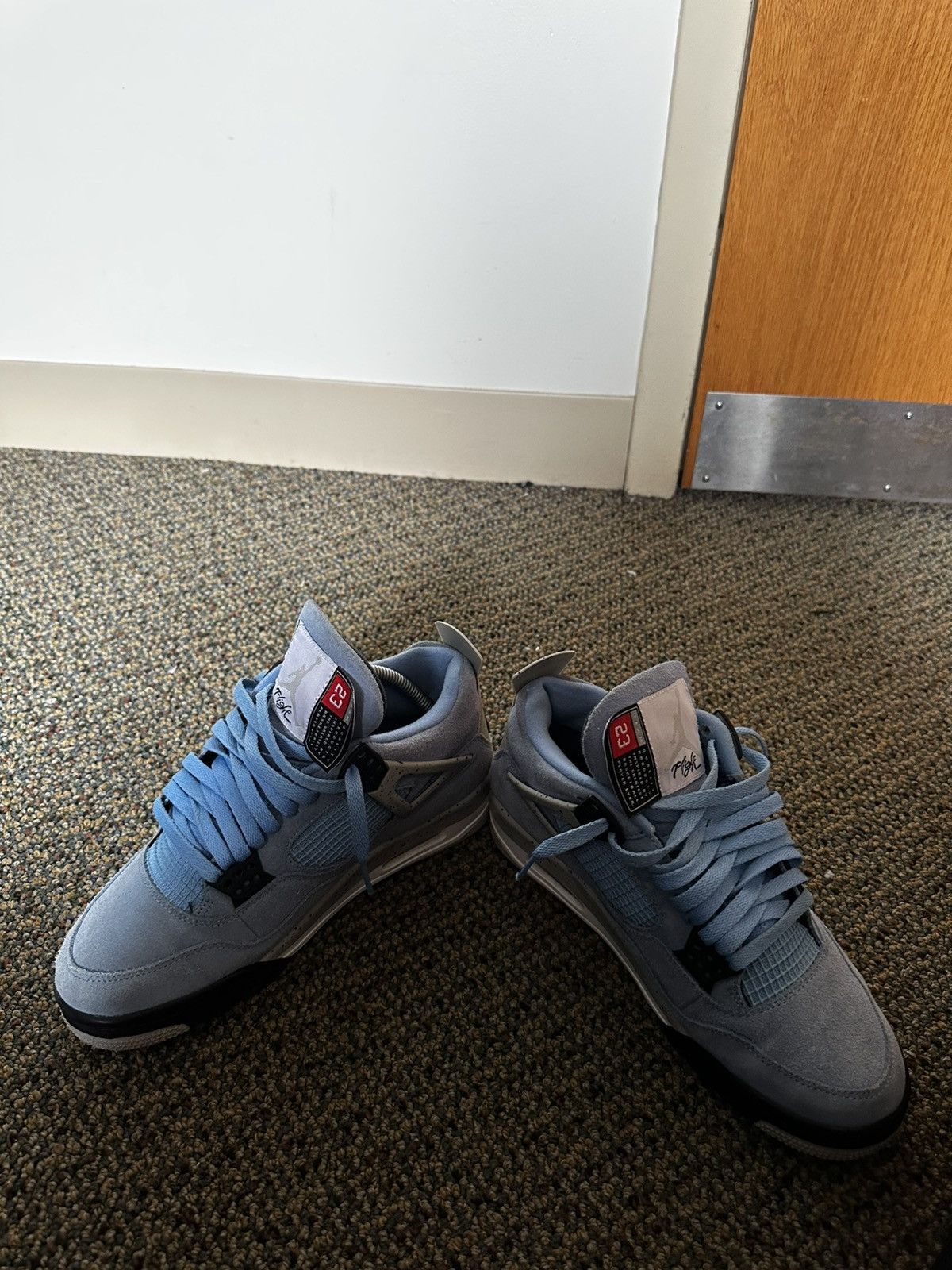 Jordan Brand Jordan 4 University Blue Size US 8 / EU 41 - 8 Thumbnail