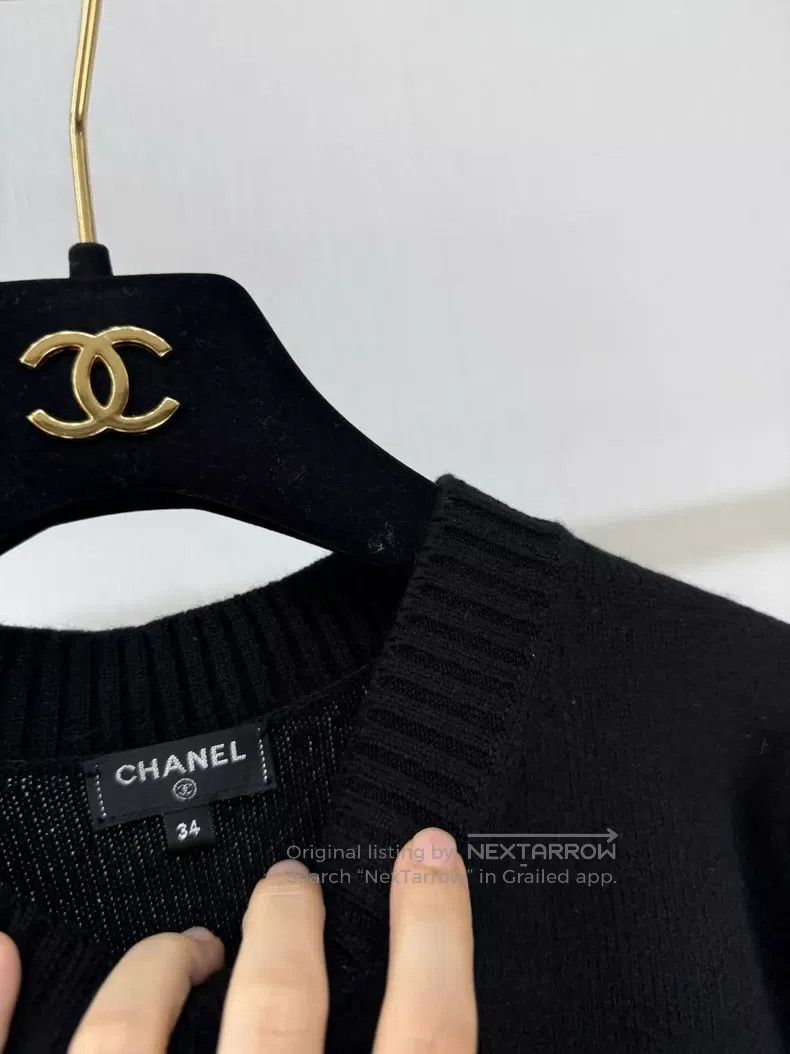 Chanel Chanel Castle black and white sweater Size XXS / US 00 / IT 34 - 2 Thumbnail