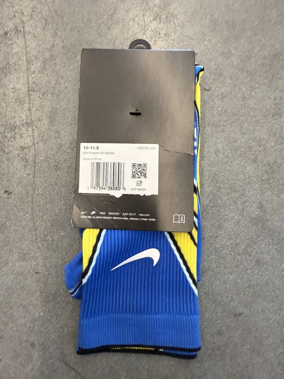 Nike × Supreme FW24 Supreme Nike Spark Crew Socks Mens Size 10-11.5 Size ONE SIZE - 4 Thumbnail