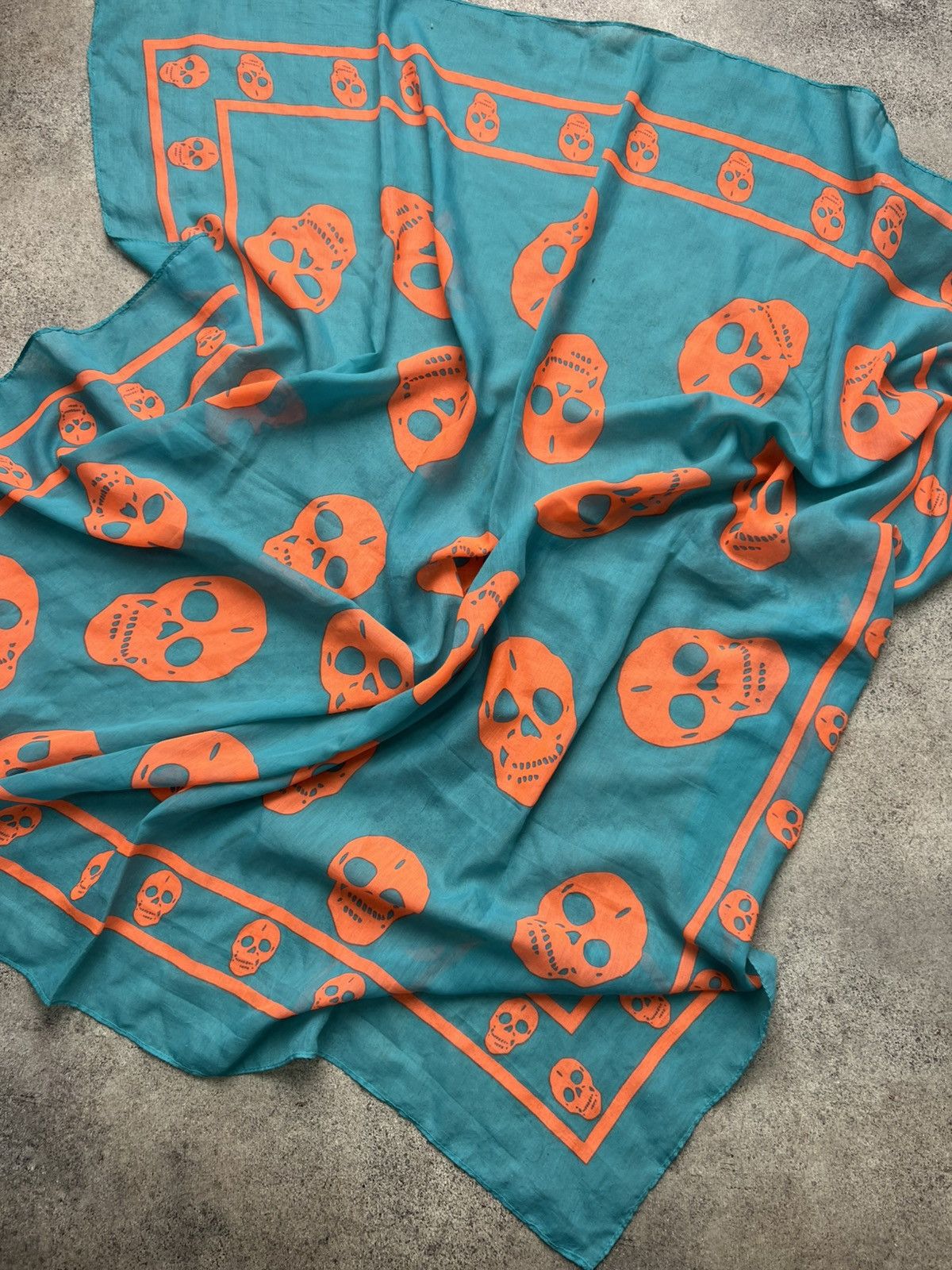MCQ Vintage iconic skulls bandana scarf Size ONE SIZE - 1 Thumbnail