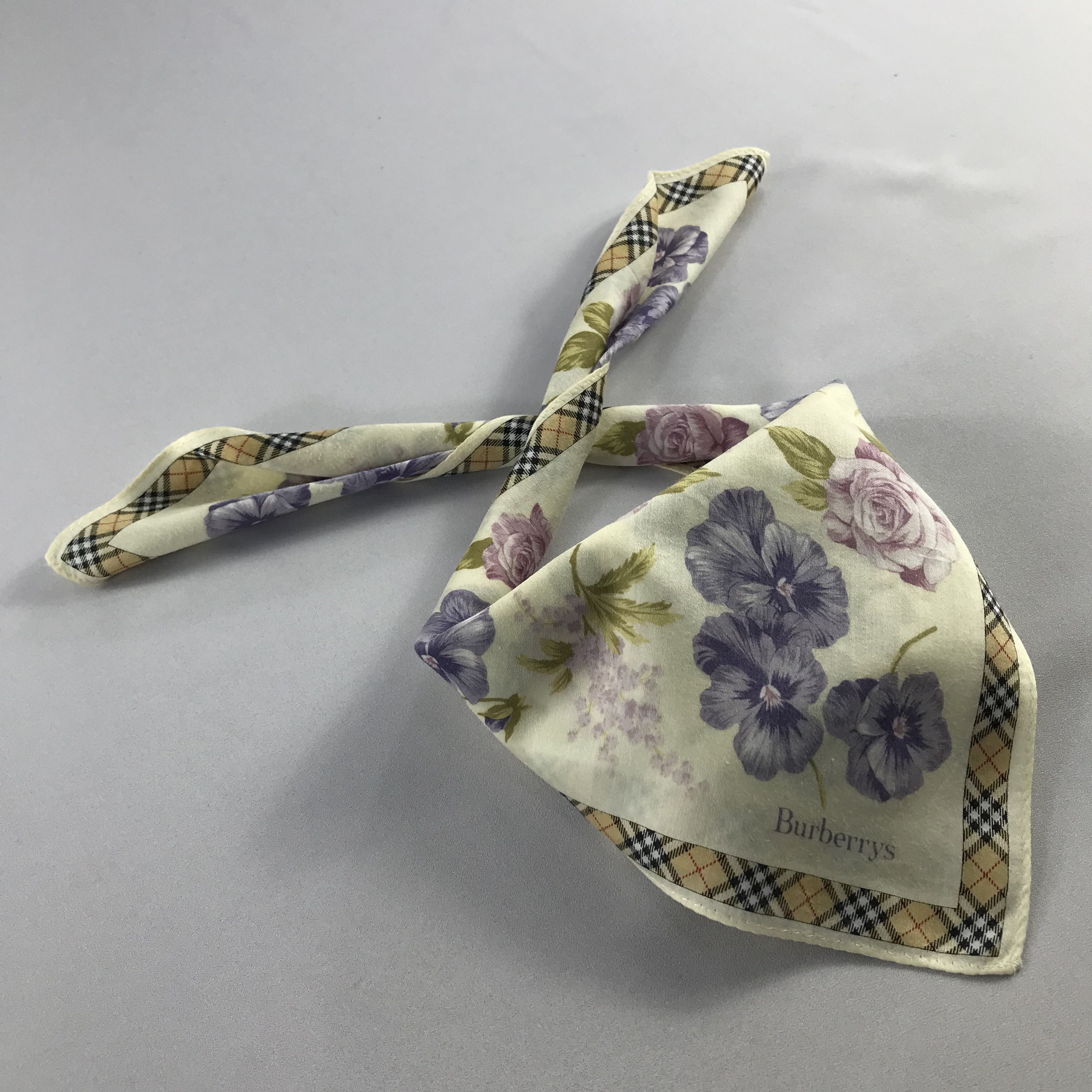 Burberry Burberry Handkerchief / Bandana / Neckerchief C559 Size ONE SIZE - 2 Thumbnail