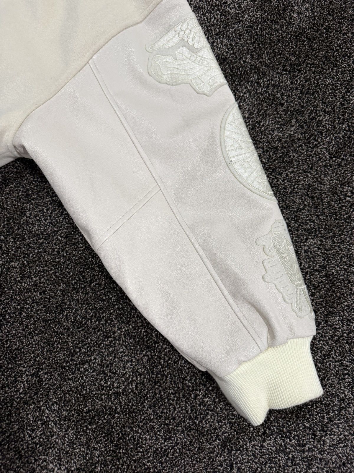 Untitled Artworks Untitled Artworks Milano Angel of Peace Varsity Cream Jacket Size US S / EU 44-46 / 1 - 14 Thumbnail