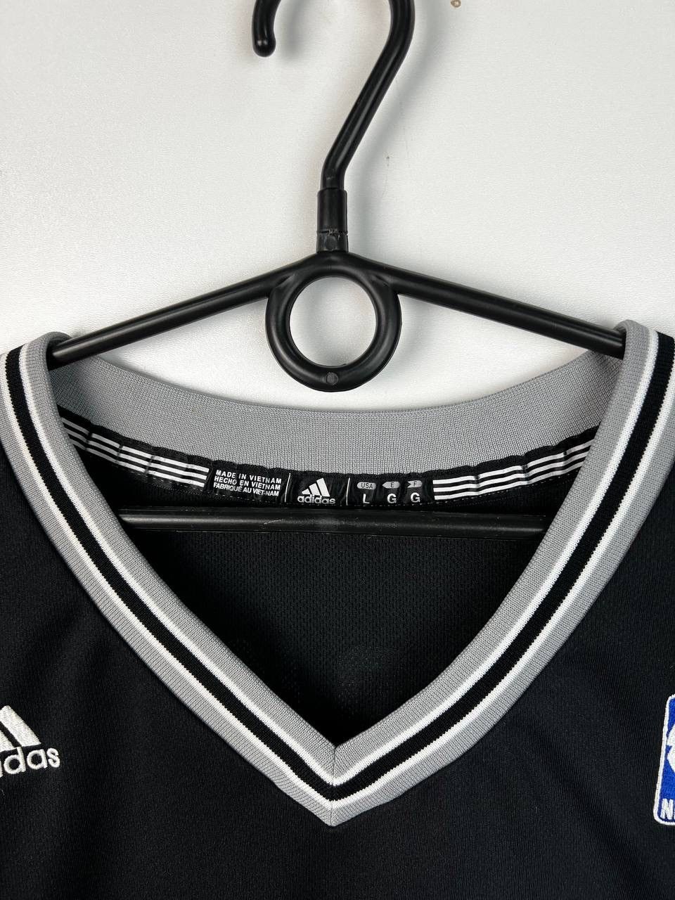 Vintage San Antonio Spurs Parker Jersey t-shirts size L Size US L / EU 52-54 / 3 - 3 Thumbnail