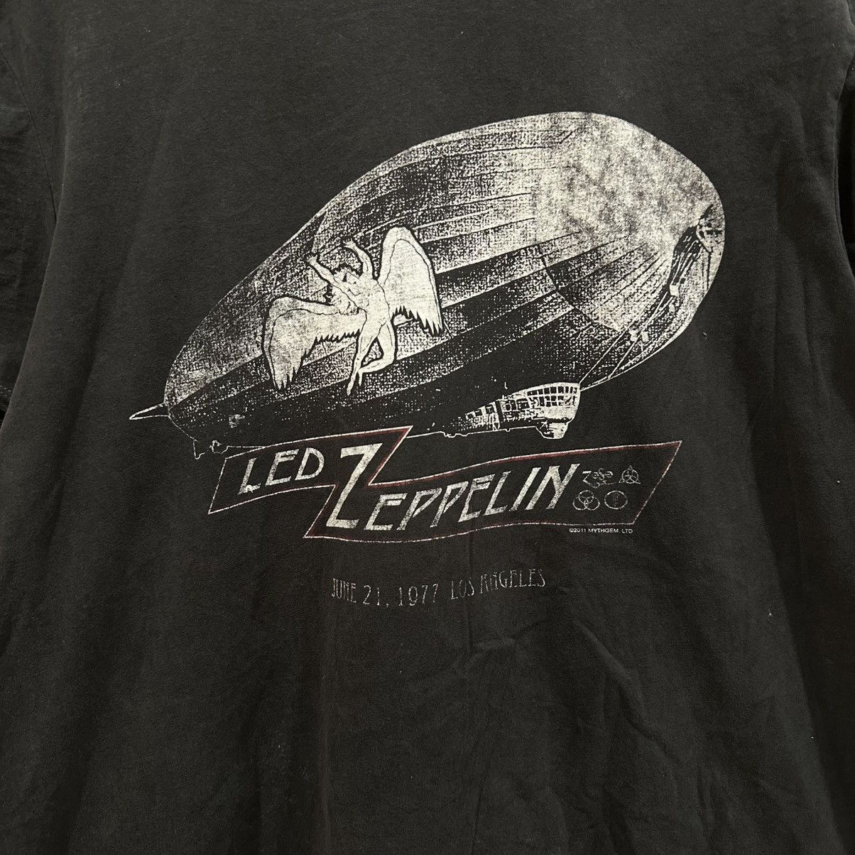 Band Tees Vintage Led Zeppelin T-Shirt 2011 Size US XL / EU 56 / 4 - 2 Thumbnail