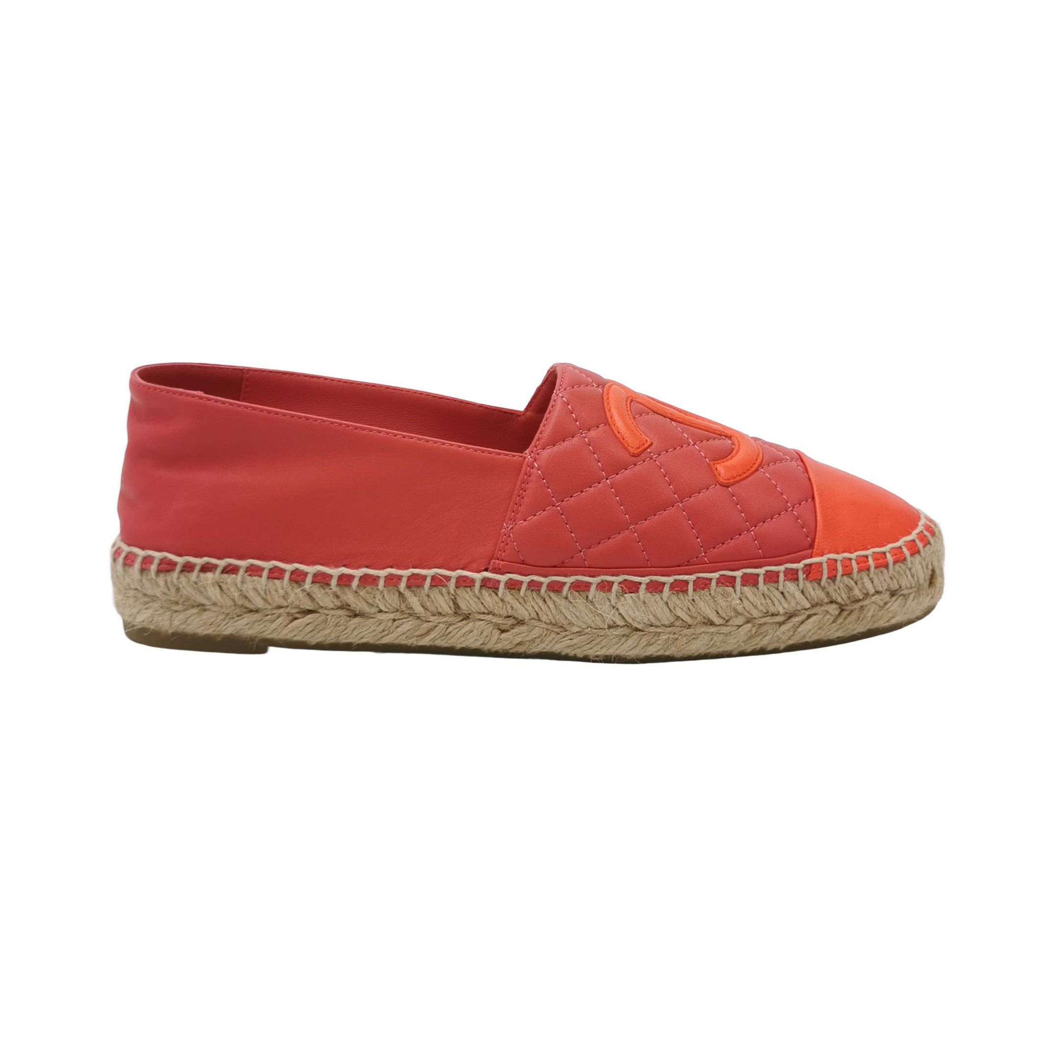 Chanel Chanel Women 9 Flats Size US 9 / IT 39 - 1 Thumbnail