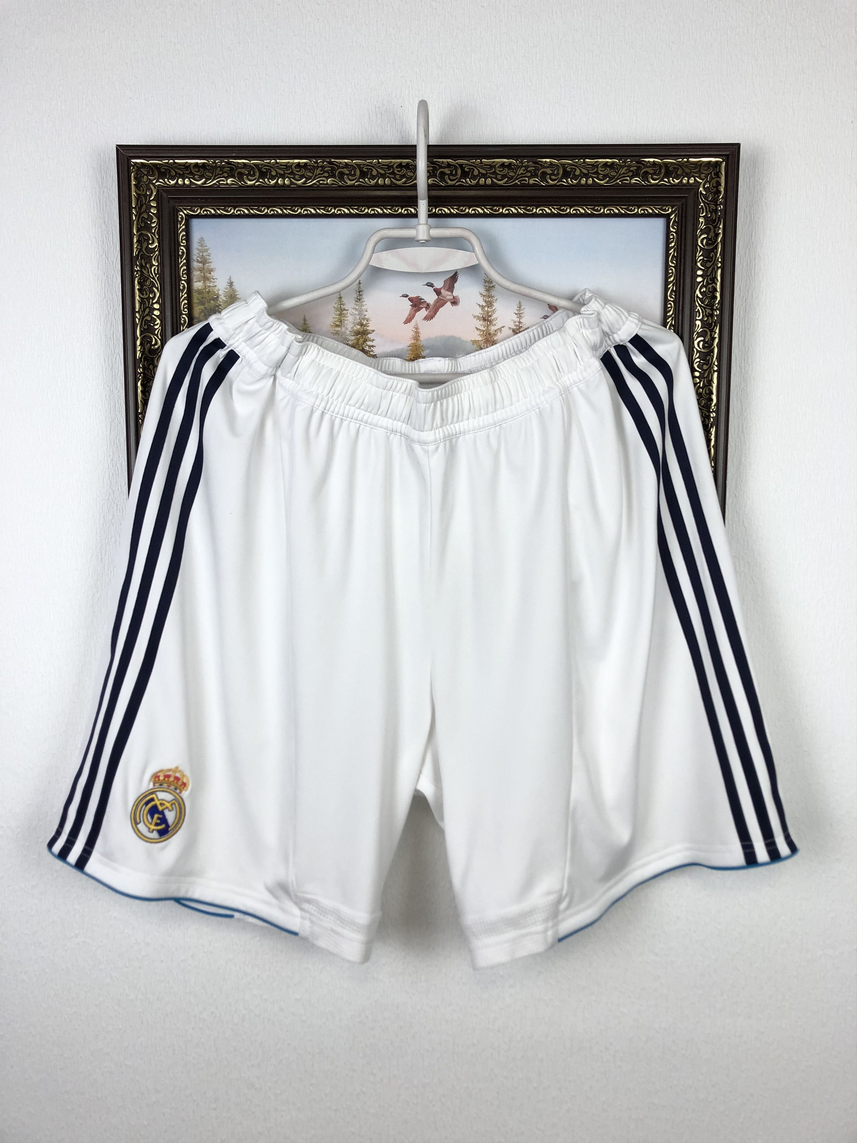 Adidas Vintage Adidas Real Madrid Football Shorts Soccer L Size US 34 / EU 50 - 1 Thumbnail