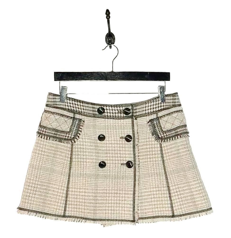 Louis Vuitton Louis Vuitton Houndstooth Tweed Overlapping Mini Skirt Size 28" / US 6 / IT 42 - 1 Thumbnail