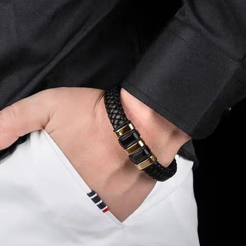 Japanese Brand Fashion Black Braided PU Leather Men Bracelet Size ONE SIZE - 2 Thumbnail