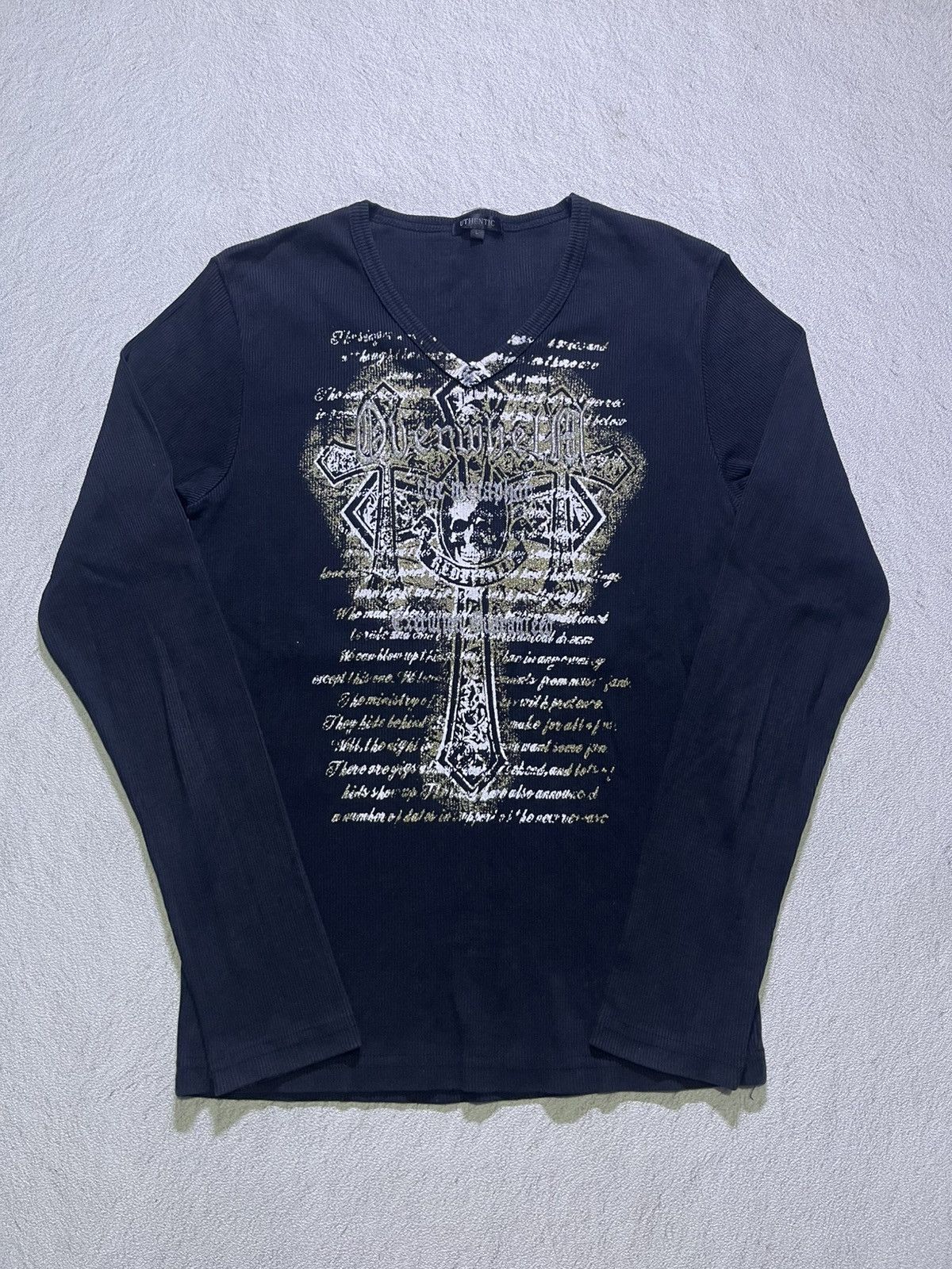 Japanese Brand Y2K AUHENTIC long sleeve tshirt cross skull style Size US S / EU 44-46 / 1 - 1 Thumbnail