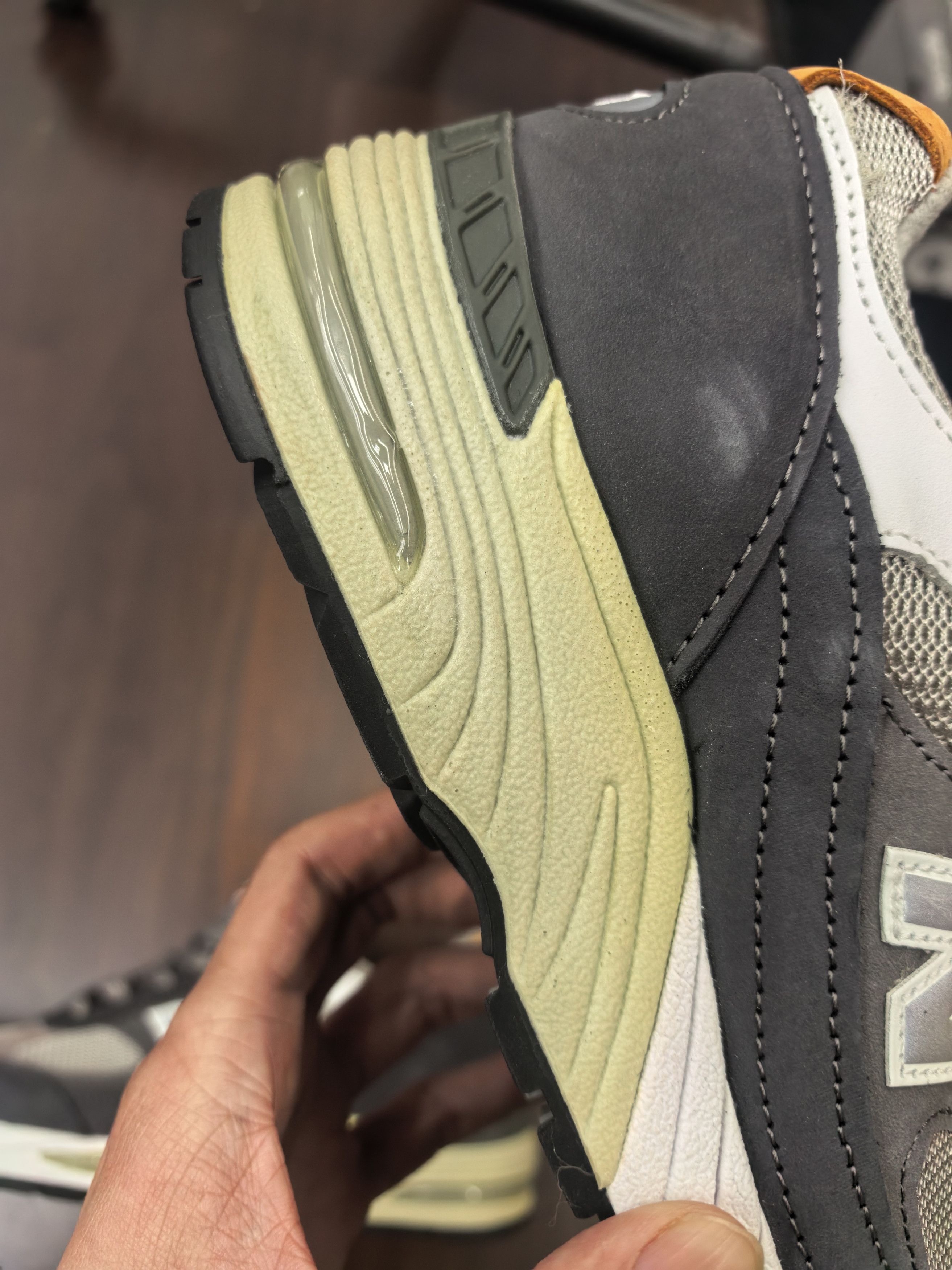 New Balance Porta Nuova new Balance special edition m991mil Size US 7.5 / EU 40-41 - 4 Thumbnail