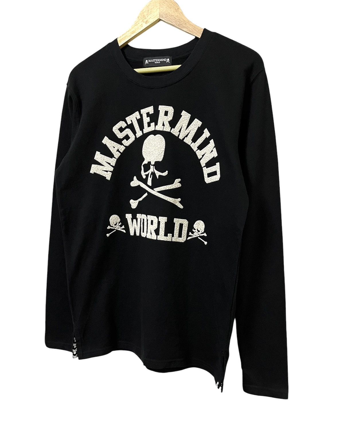Japanese Brand MASTERMIND WORLD MASTERMIND JAPAN EMBROIDERY SWEAT SHIRT Size US M / EU 48-50 / 2 - 6 Thumbnail