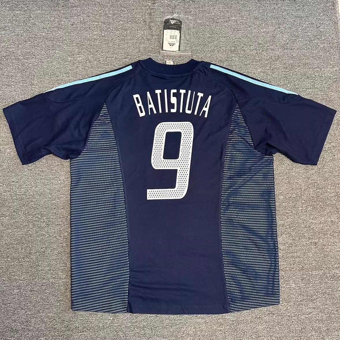 Other 2002 Argentina #9 Gabriel Batistuta Jersey Size US XL / EU 56 / 4 - 2 Thumbnail