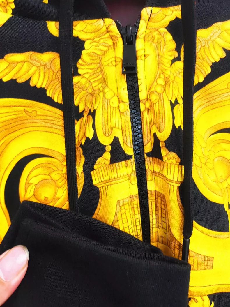 Versace Versace Black gold baroque print sweatshirt jacket Size US L / EU 52-54 / 3 - 7 Thumbnail