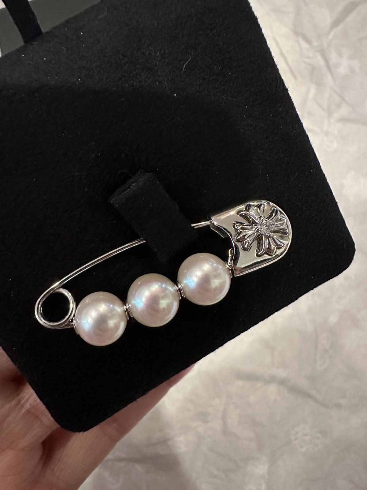 Chrome Hearts Chrome Hearts Mikimoto White Gold Diamond Pearl Safety Pin Size ONE SIZE - 4 Thumbnail