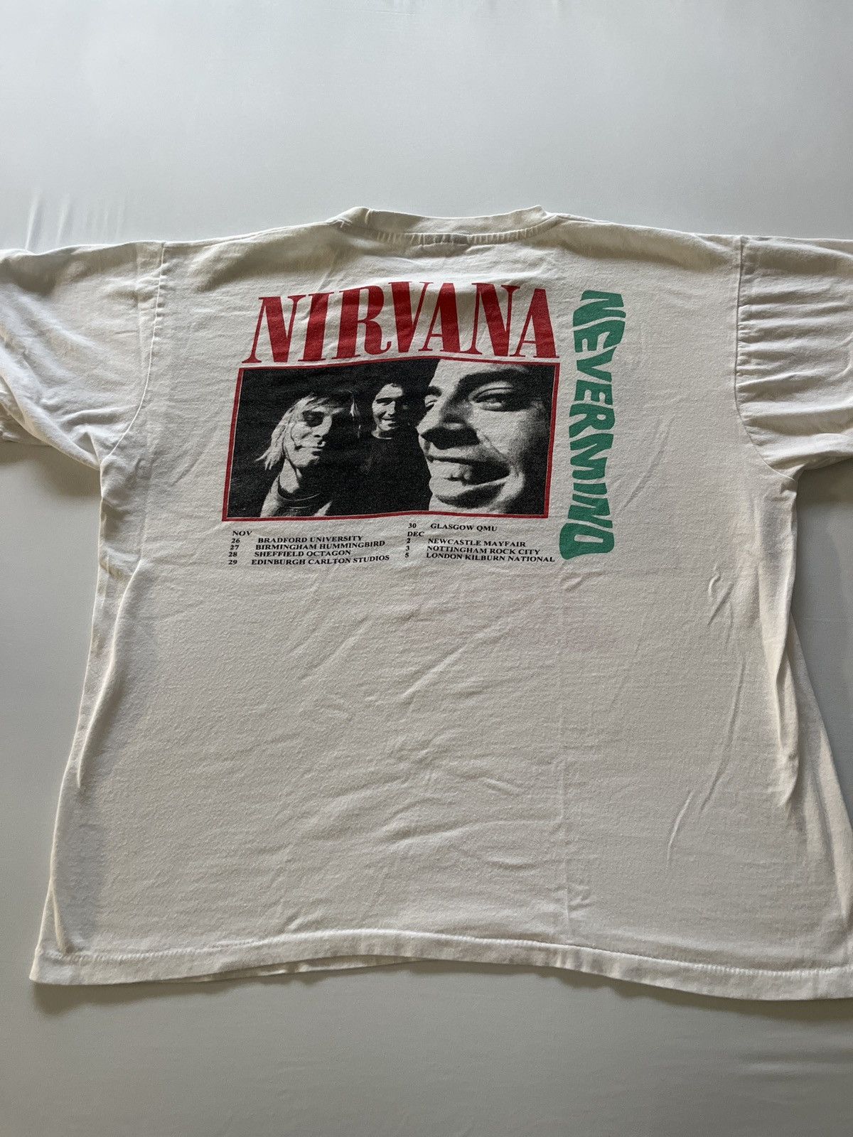 Vintage 1992 Nirvana Nevermind Tee Size US L / EU 52-54 / 3 - 3 Thumbnail