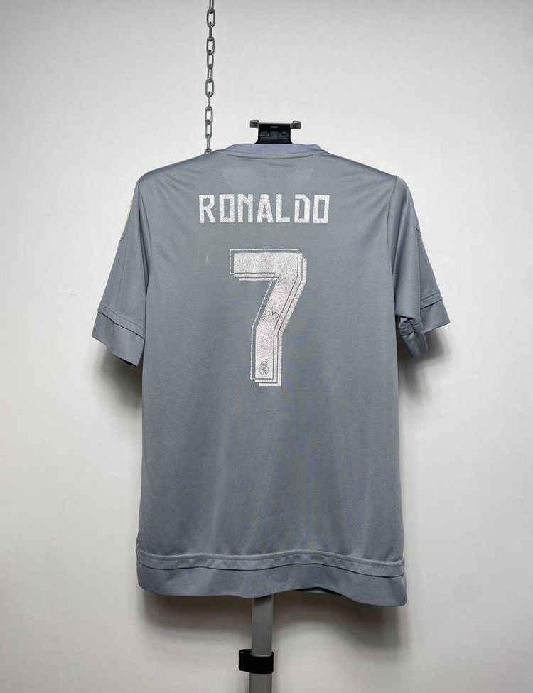 Other Adidas Real Madrid #7 Ronaldo 2015/16 Blockcocre Jersey Size US L / EU 52-54 / 3 - 7 Thumbnail