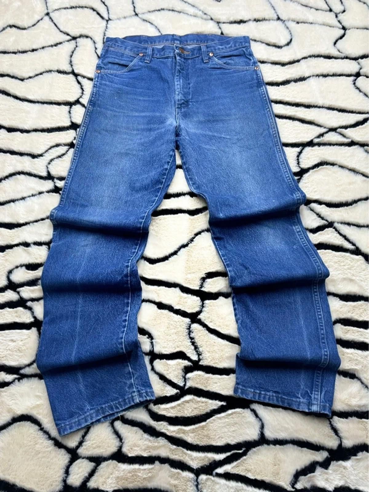 Other Men’s vintage wrangler baggy fit jeans Y2K style size 32x34 Size US 32 / EU 48 - 1 Thumbnail