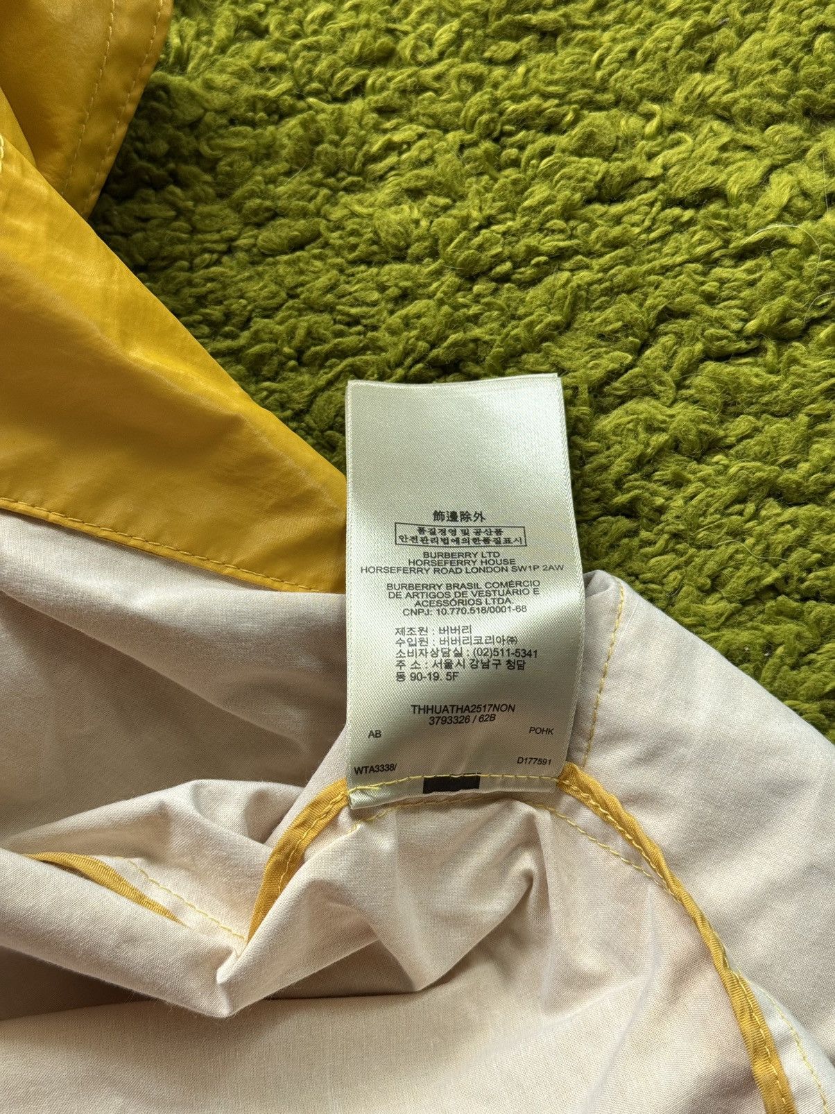 Burberry Burberry Brit yellow raincoat jacket Size M / US 6-8 / IT 42-44 - 11 Thumbnail