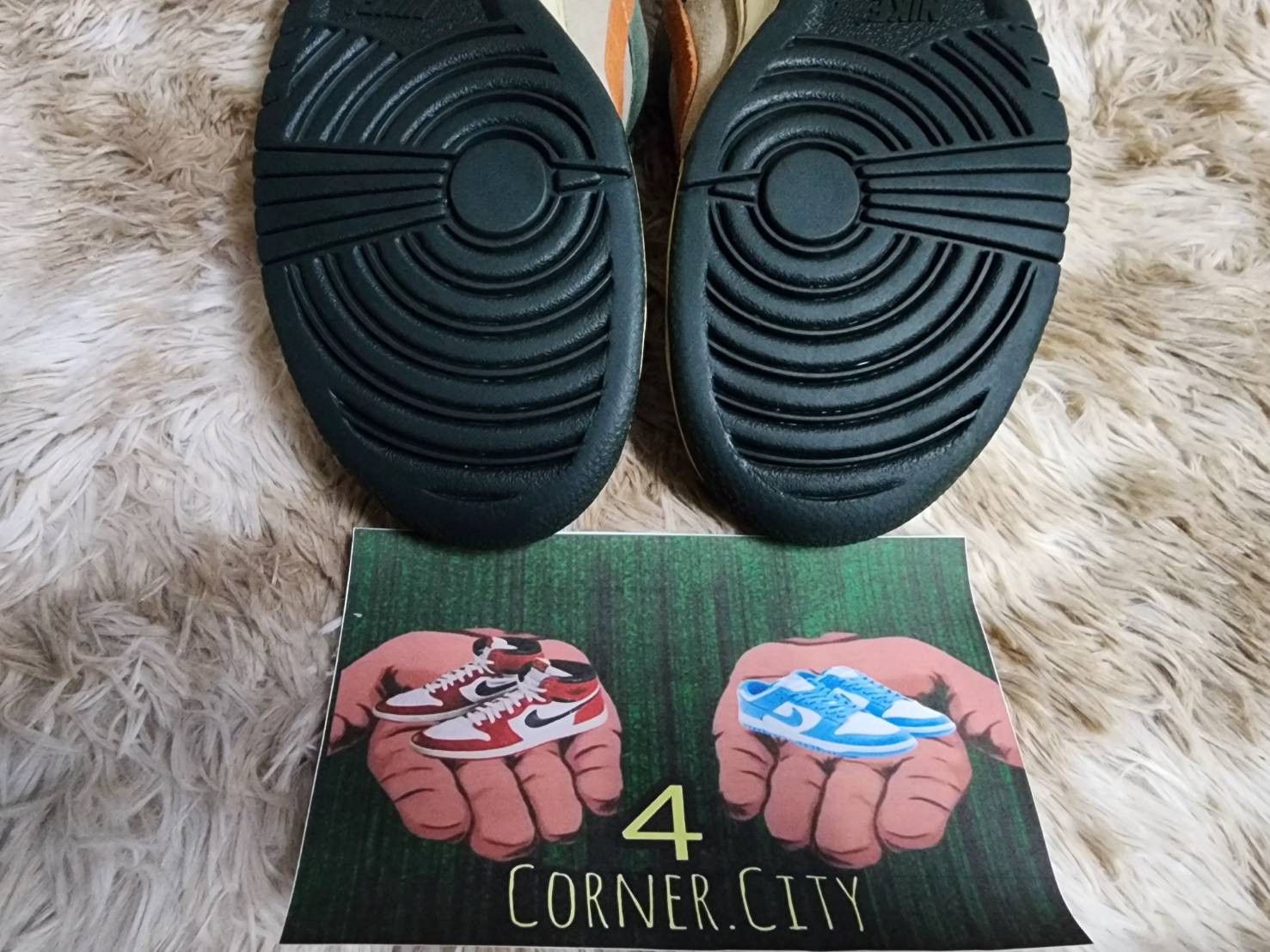 Nike Nike Sb Dunk Low Eire Size US 10 / EU 43 - 9 Thumbnail