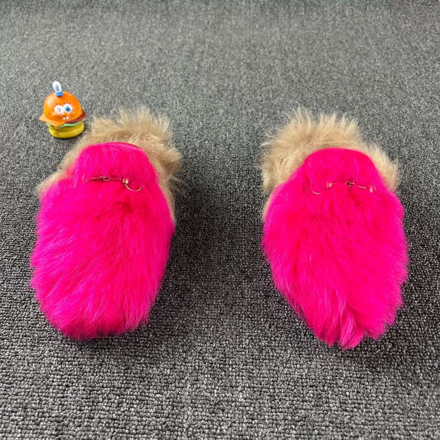 Gucci Gucci pink fur slippers EUR 36 Size US 5.5 / IT 35.5 - 2 Thumbnail