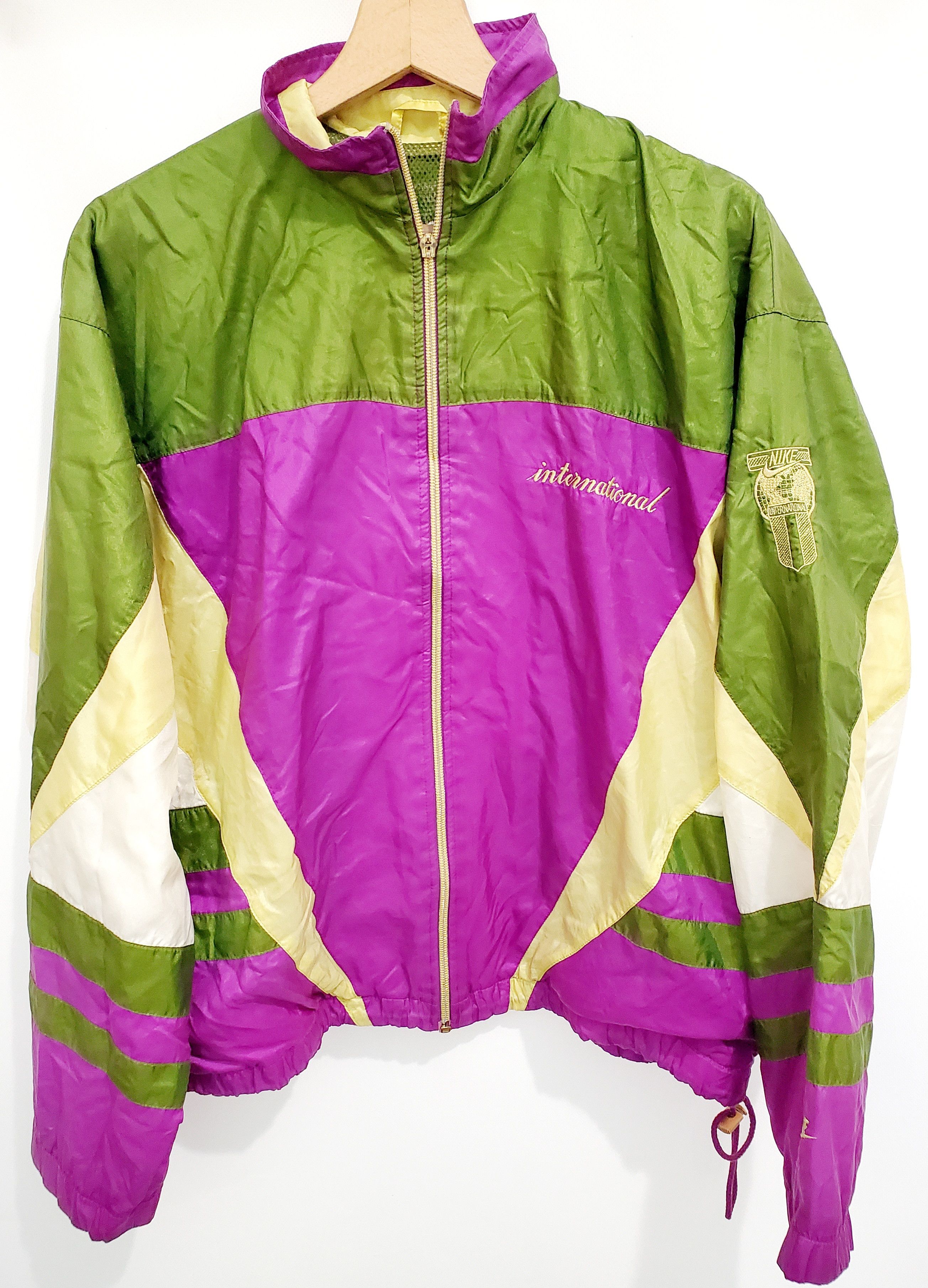 Nike × Vintage Vintage Nike International Track Retro Nylon Jacket 90s L Size US L / EU 52-54 / 3 - 1 Thumbnail