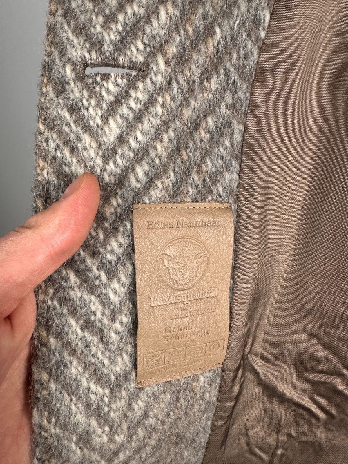 Other Vintage Llama Coat Herringbone Heavy Mohair Coat Size 46 Size M / US 6-8 / IT 42-44 - 9 Thumbnail
