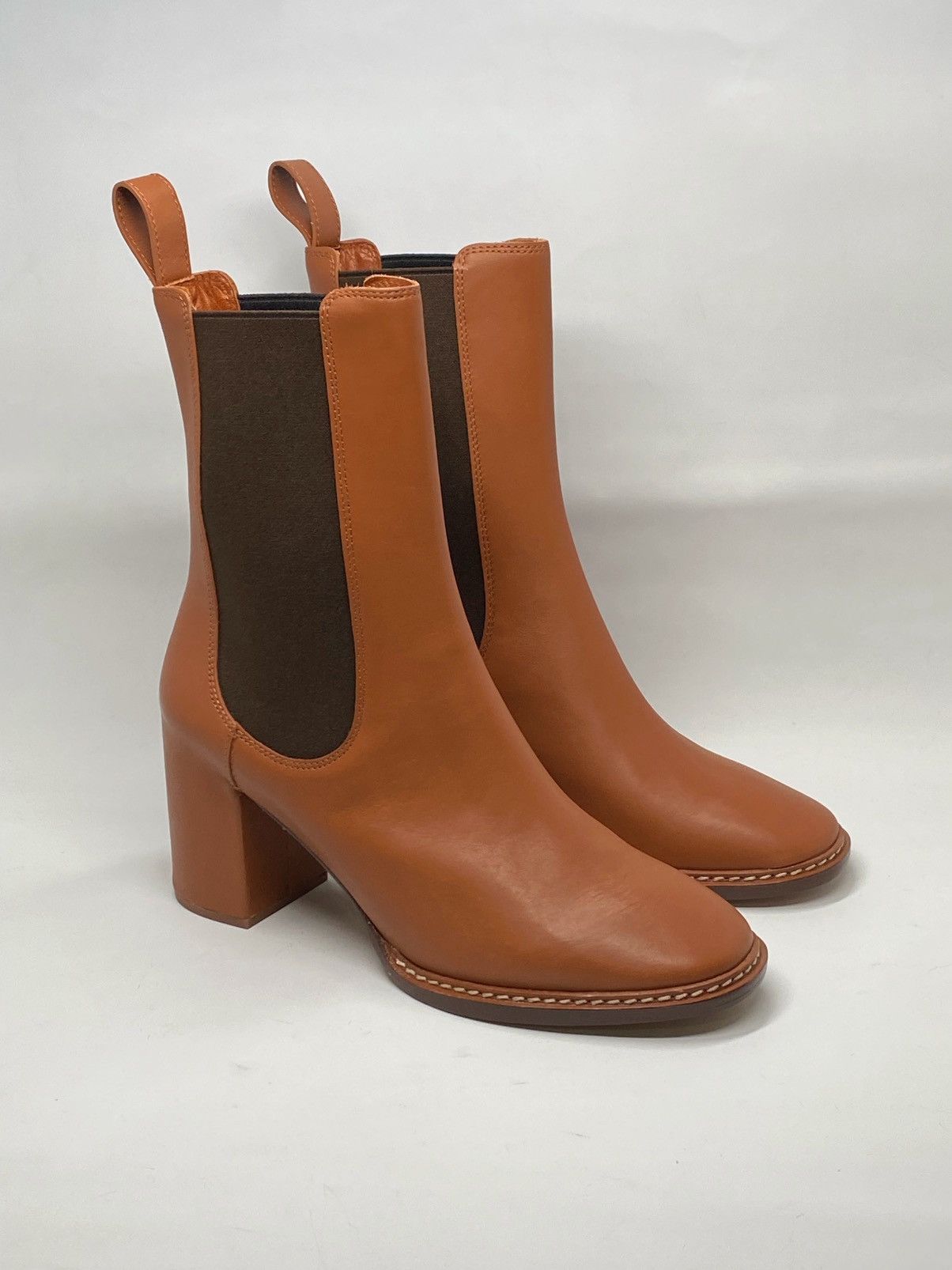 Ulla Johnson Ulla Johnson Taryn 70MM Leather Chelsea Booties size 38.5 Size US 8.5 / IT 38.5 - 2 Thumbnail