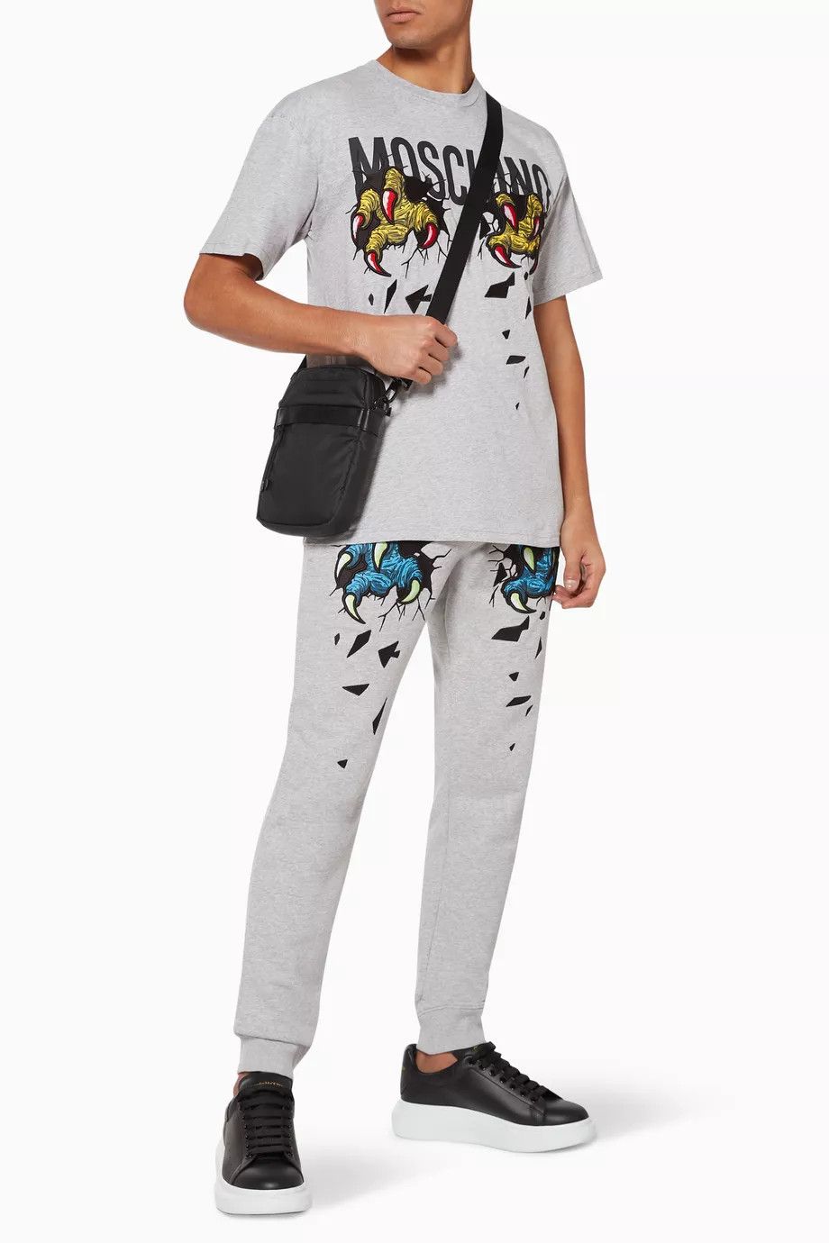 Moschino o1y0225 Logo T-Shirt in Grey Size US XS / EU 42 / 0 - 4 Thumbnail