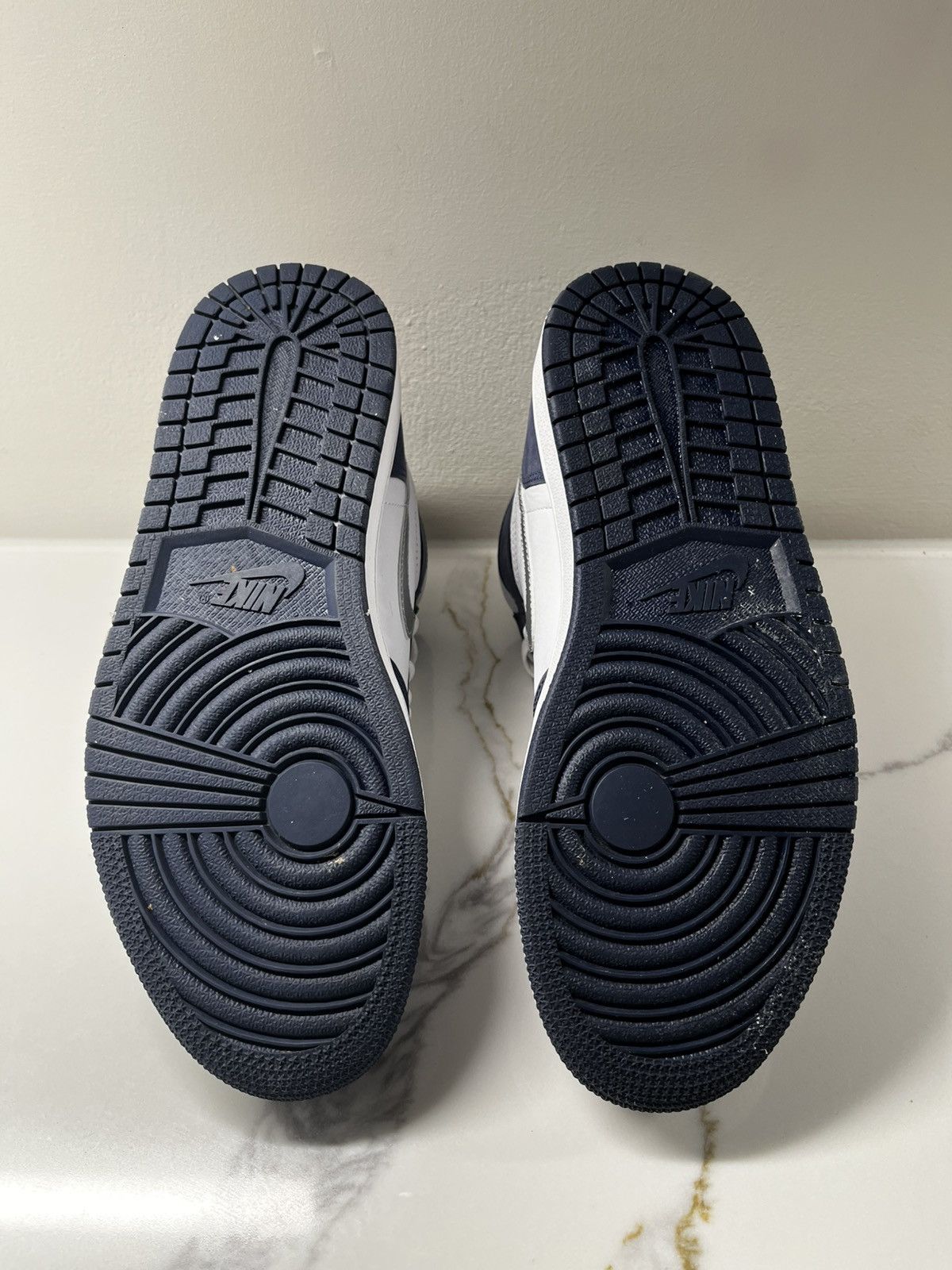 Jordan Brand Jordan 1 “Midnight Navy” Size US 9 / EU 42 - 5 Thumbnail