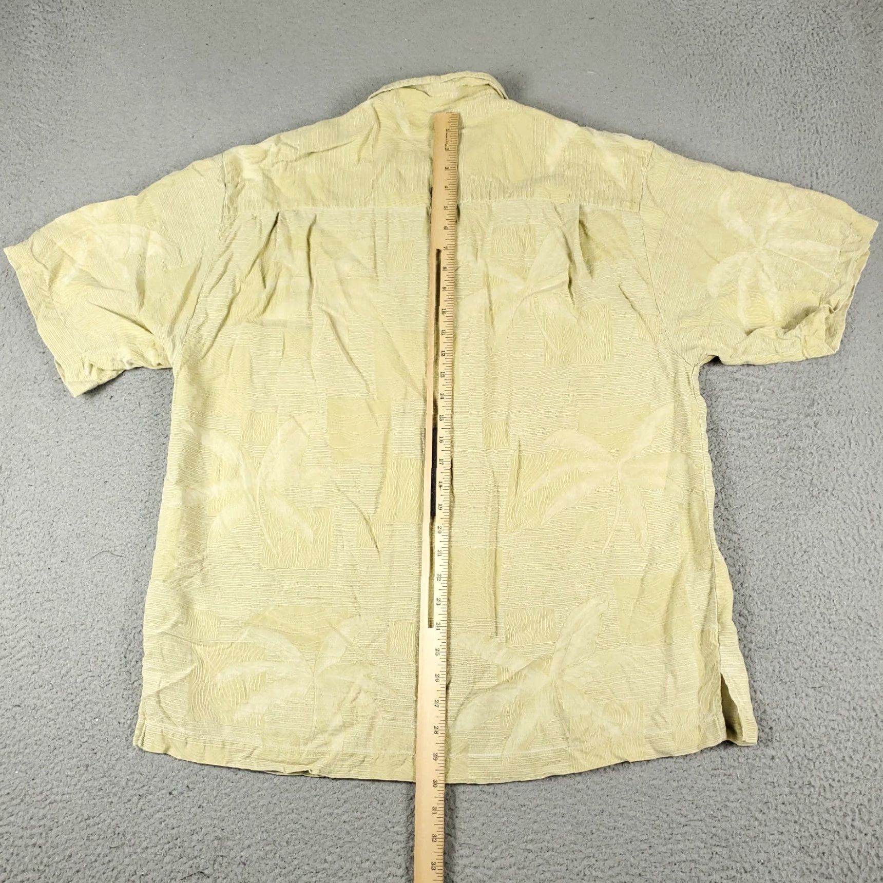 Tommy Bahama Tommy Bahama Hawaiian Shirt Mens Large Yellow Floral Button Up Short Sleeve Size US L / EU 52-54 / 3 - 3 Thumbnail