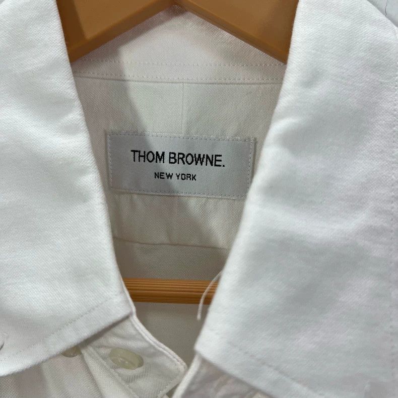 Thom Browne THOM BROWNE Classic white three-stripe shirt with arms and Size US XL / EU 56 / 4 - 3 Thumbnail