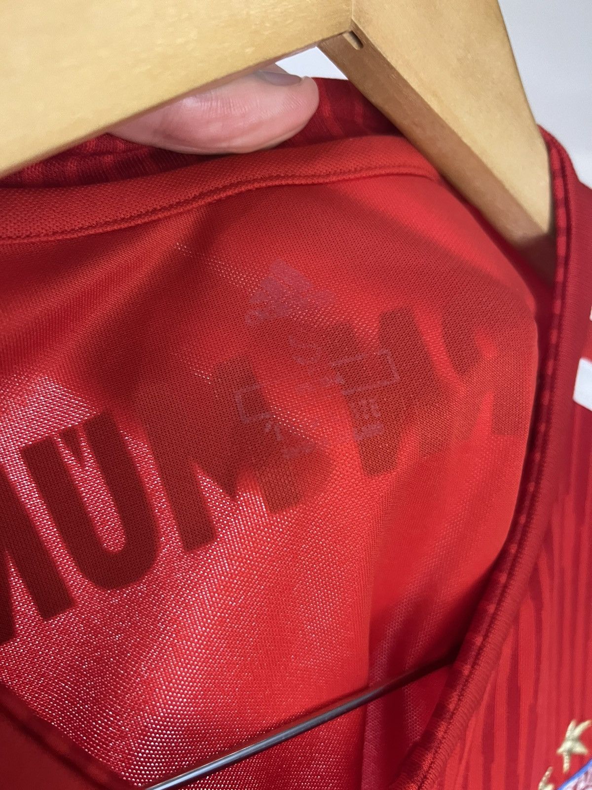 Vintage VINTAGE ADIDAS FC BAYERN MUNCHEN GERMANY SOCCER JERSEY RETRO Size US S / EU 44-46 / 1 - 6 Thumbnail